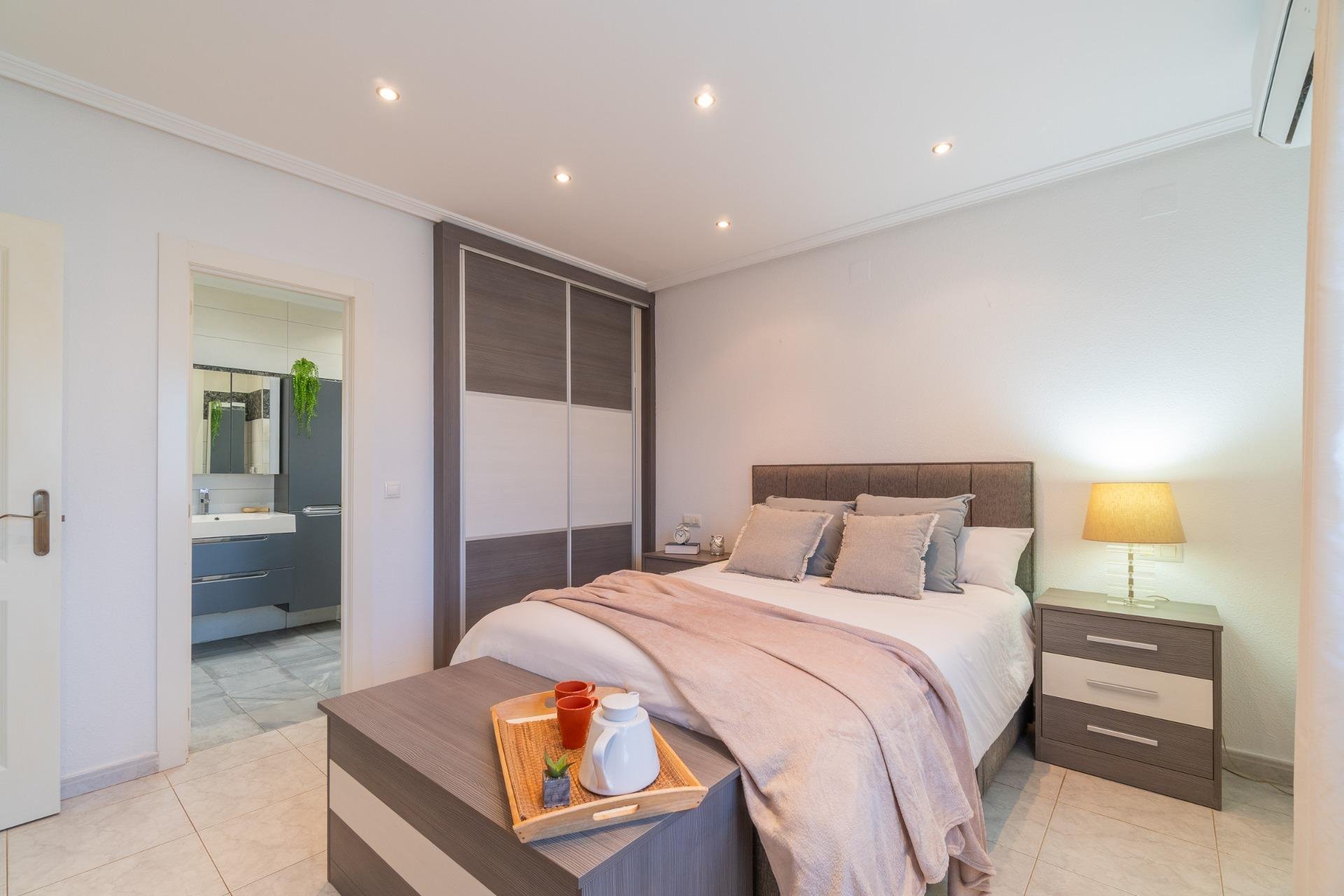 Återförsäljning - Villa -
Orihuela Costa - Playa Flamenca