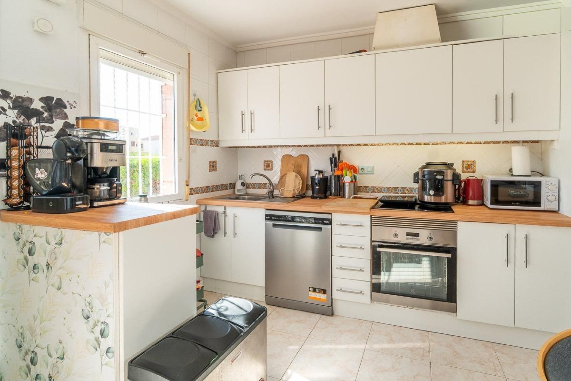 Återförsäljning - Villa -
Orihuela Costa - Punta Prima