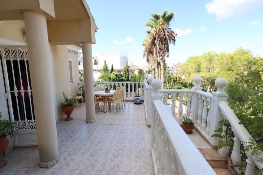 Återförsäljning - Villa -
Orihuela Costa - Villamartín-Las Filipinas