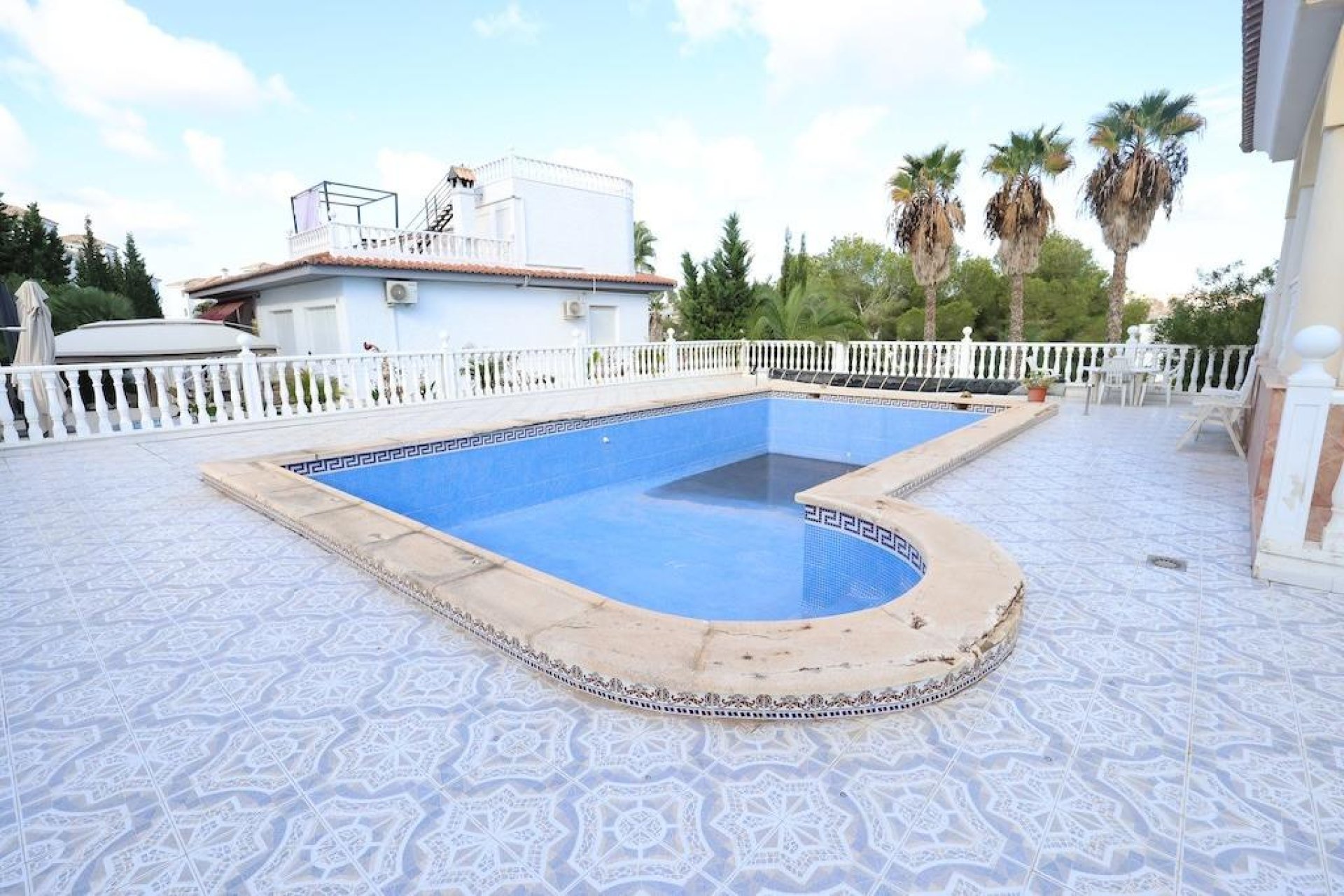 Återförsäljning - Villa -
Orihuela Costa - Villamartín-Las Filipinas