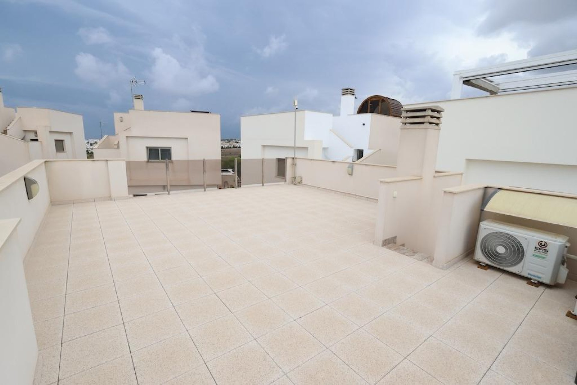 Återförsäljning - Villa -
Orihuela Costa - Villamartín-Las Filipinas