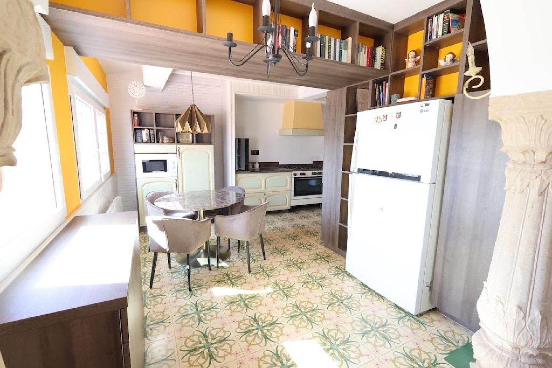 Återförsäljning - Villa -
Orihuela Costa - Villamartín