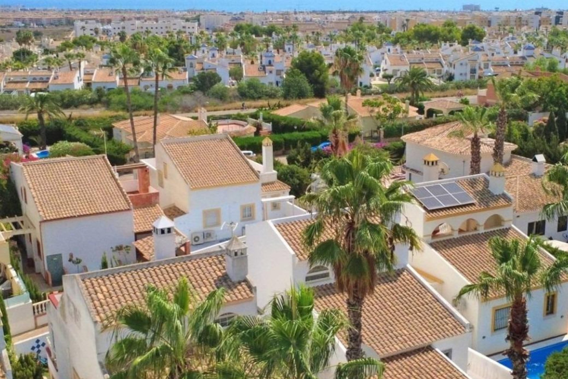 Återförsäljning - Villa -
Orihuela Costa - Villamartin
