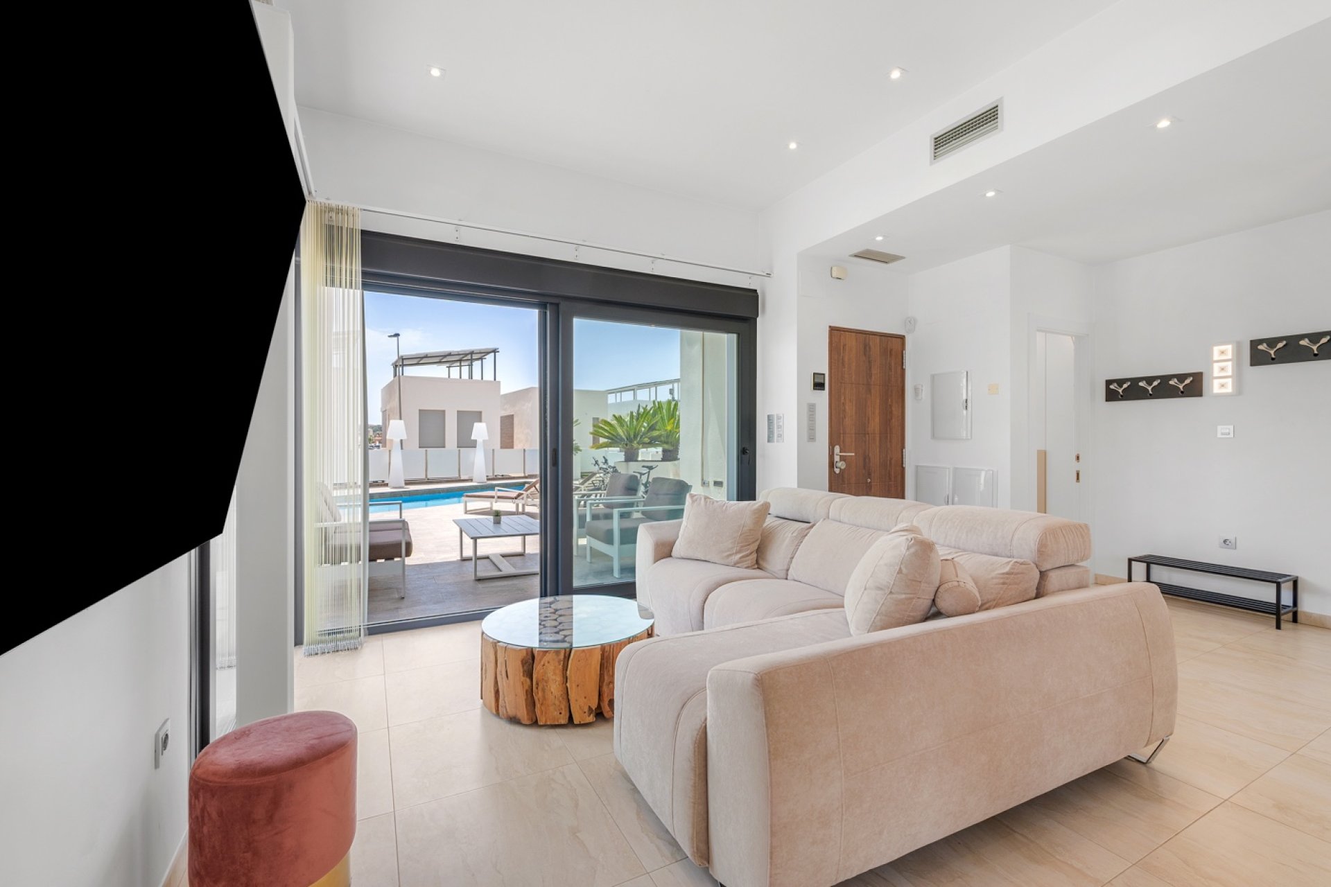 Återförsäljning - Villa -
Orihuela Costa - Villamartín