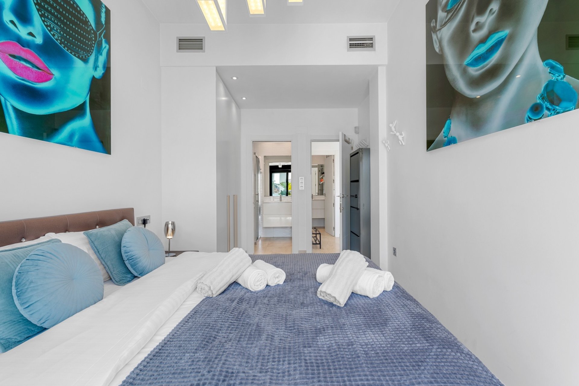 Återförsäljning - Villa -
Orihuela Costa - Villamartín