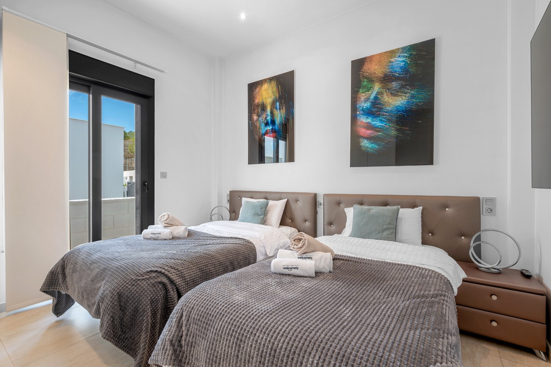 Återförsäljning - Villa -
Orihuela Costa - Villamartín