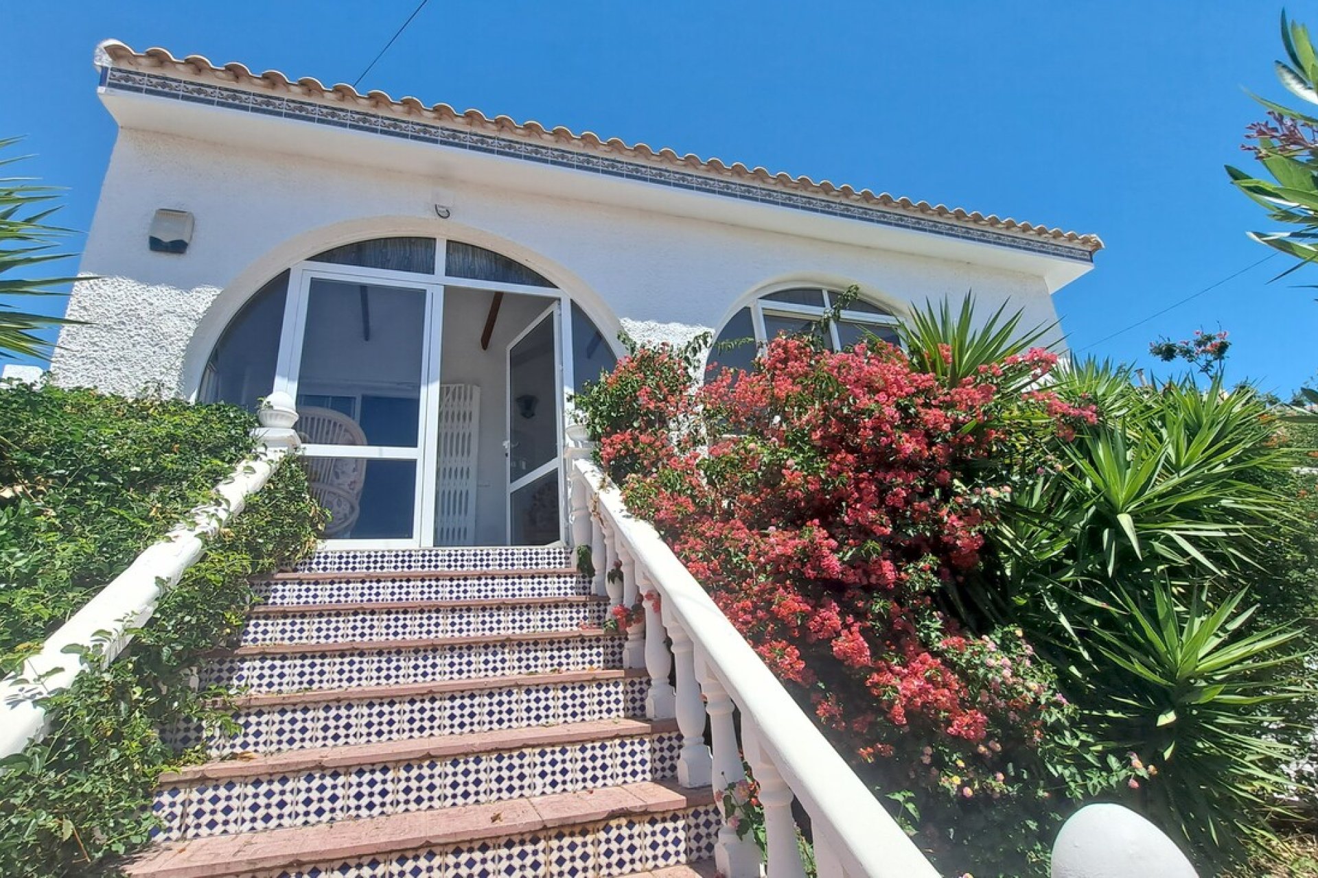 Återförsäljning - Villa -
Orihuela Costa - Villamartín