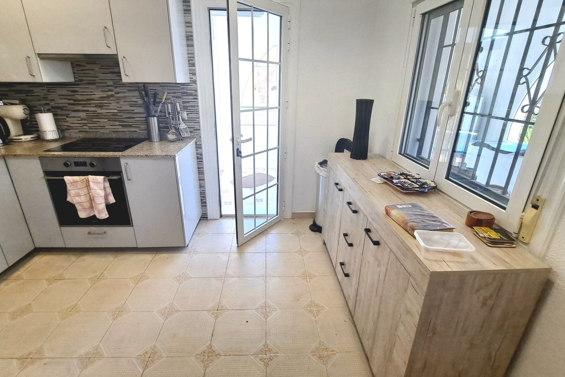 Återförsäljning - Villa -
Orihuela Costa - Villamartín