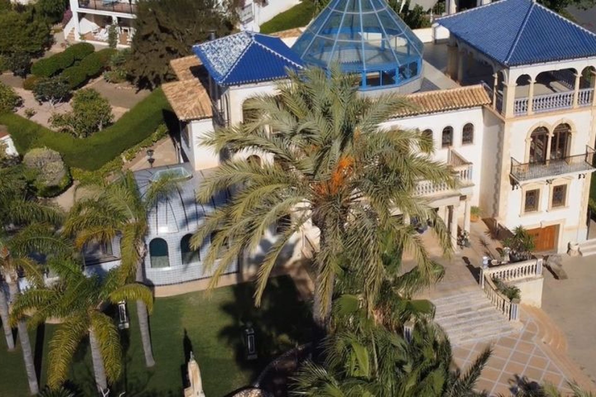 Återförsäljning - Villa -
Orihuela Costa