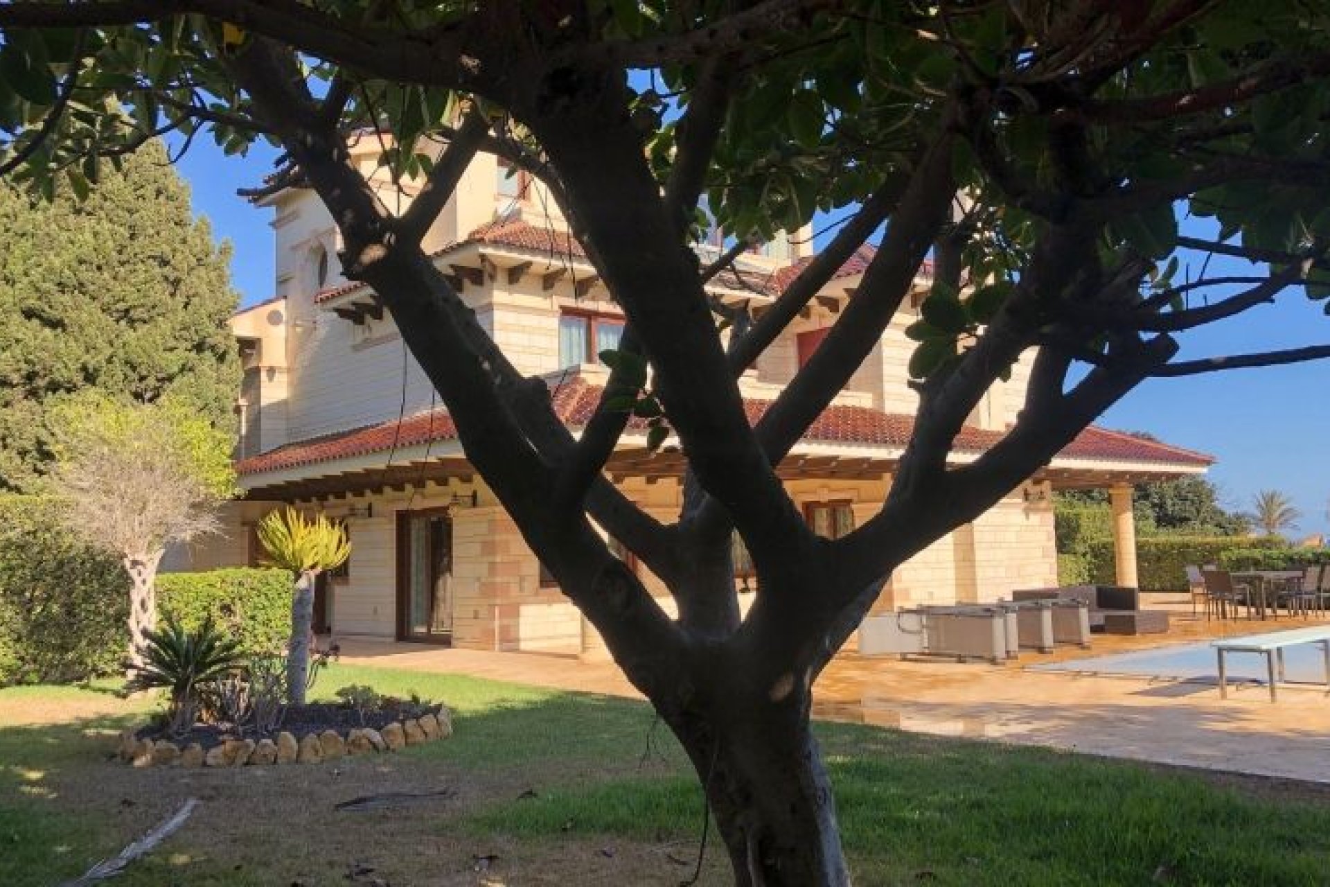 Återförsäljning - Villa -
Orihuela Costa