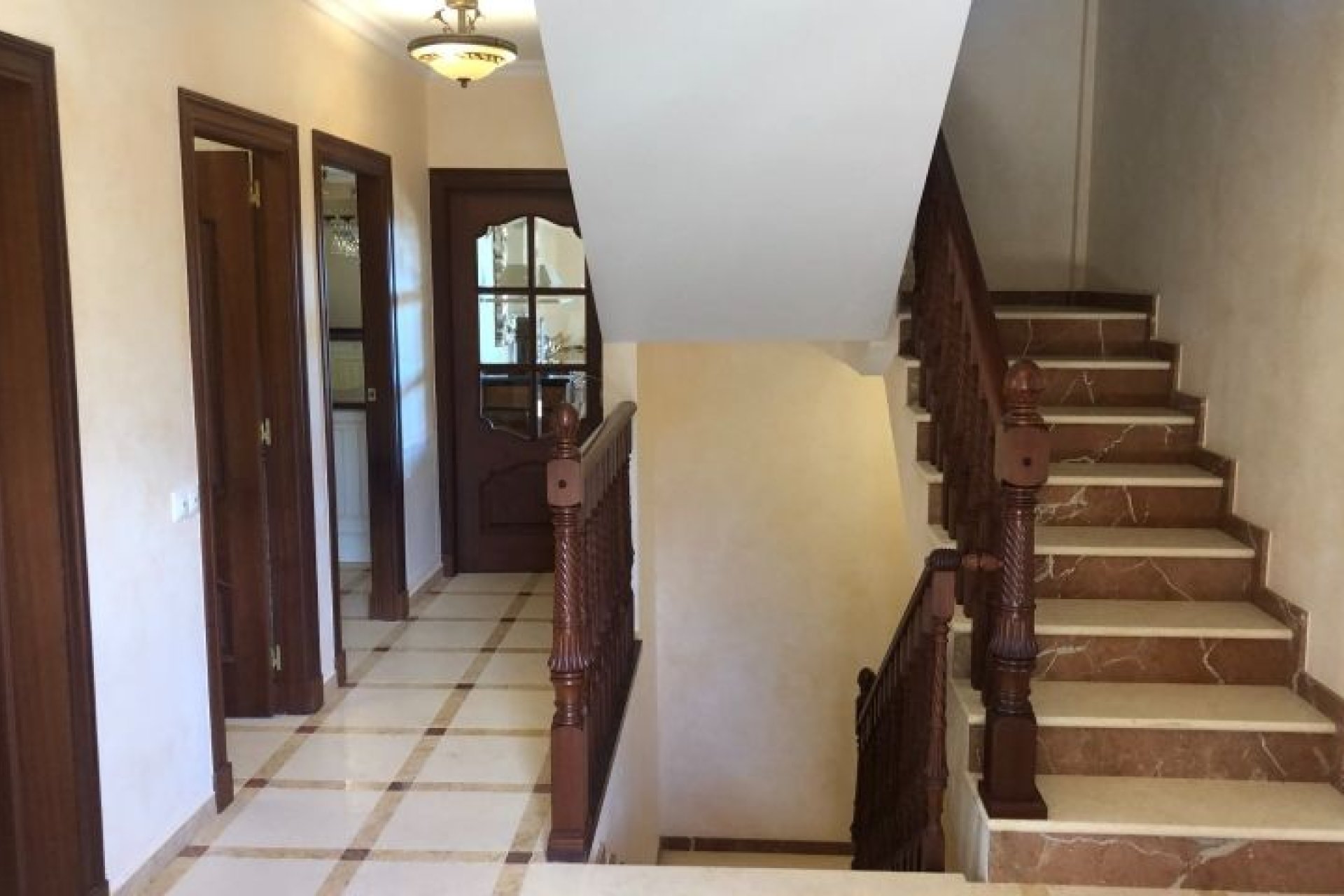 Återförsäljning - Villa -
Orihuela Costa