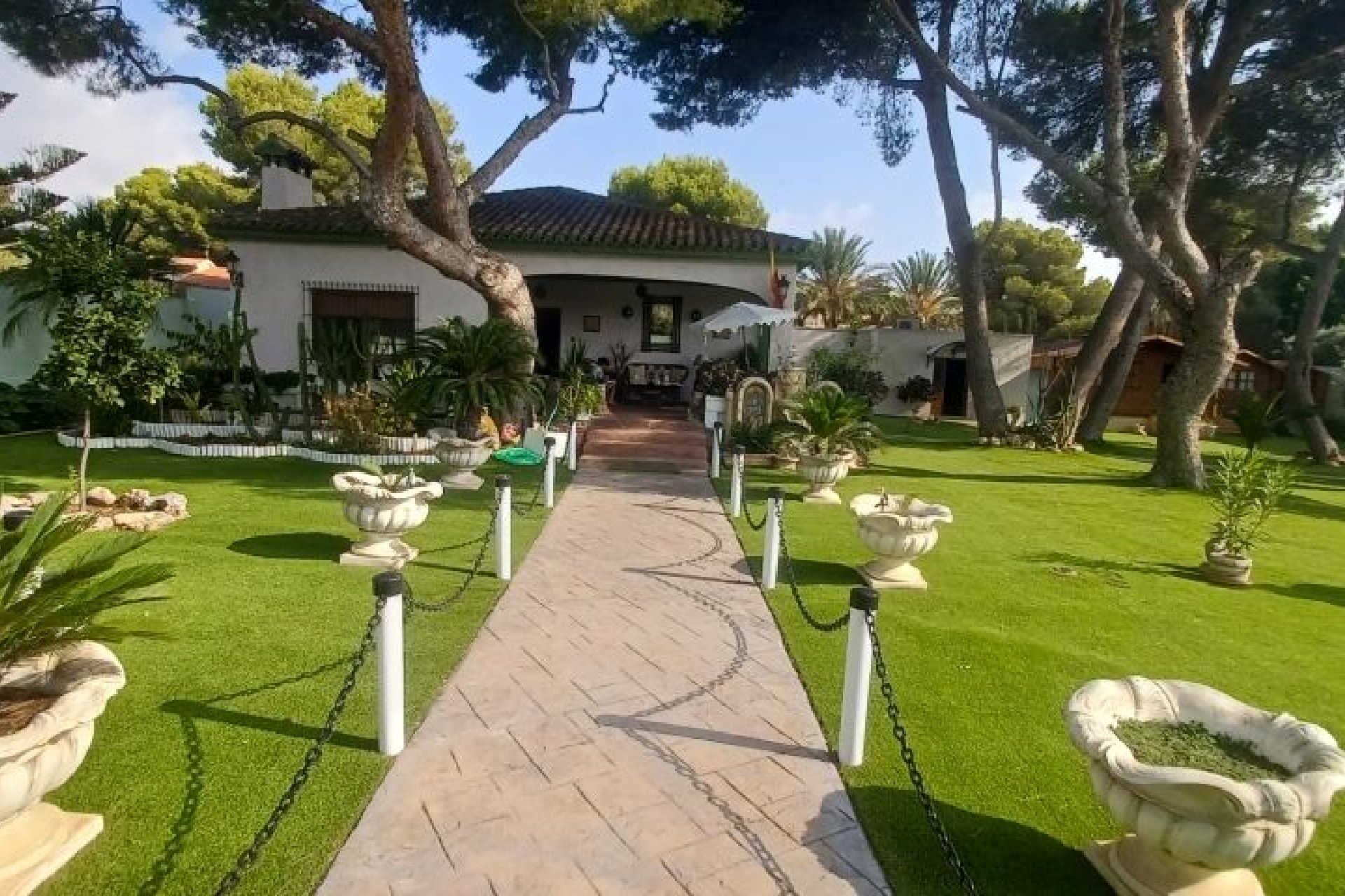 Återförsäljning - Villa -
Orihuela Costa