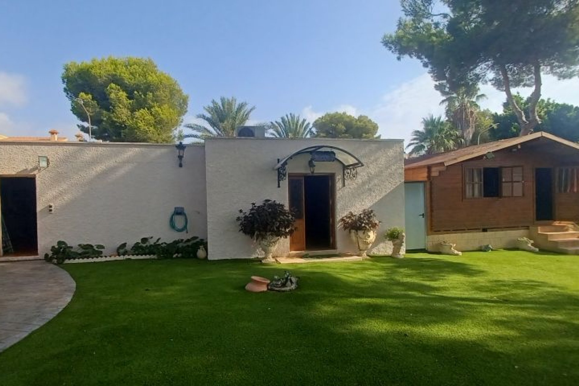 Återförsäljning - Villa -
Orihuela Costa