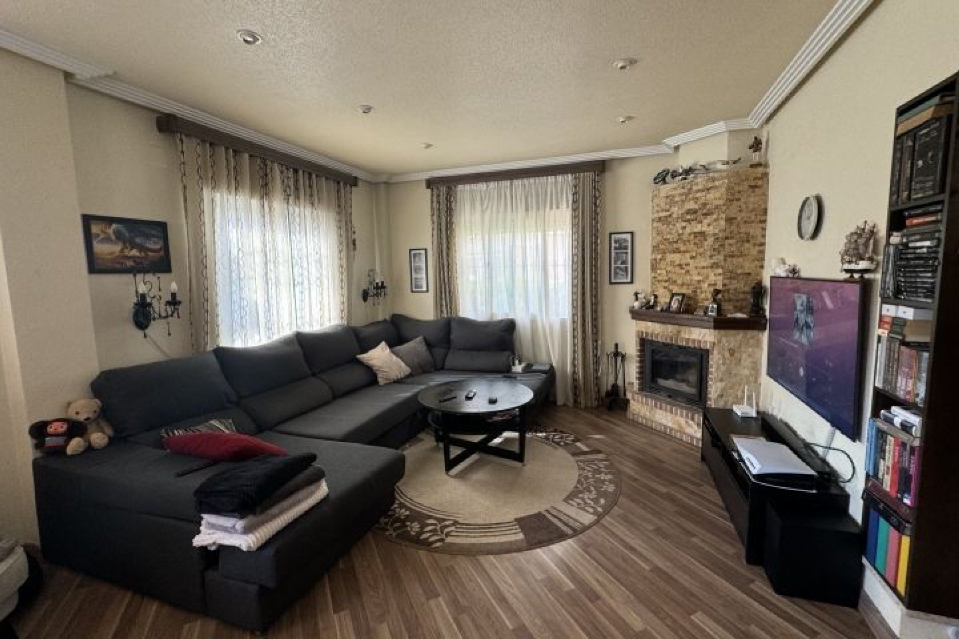 Återförsäljning - Villa -
Orihuela Costa