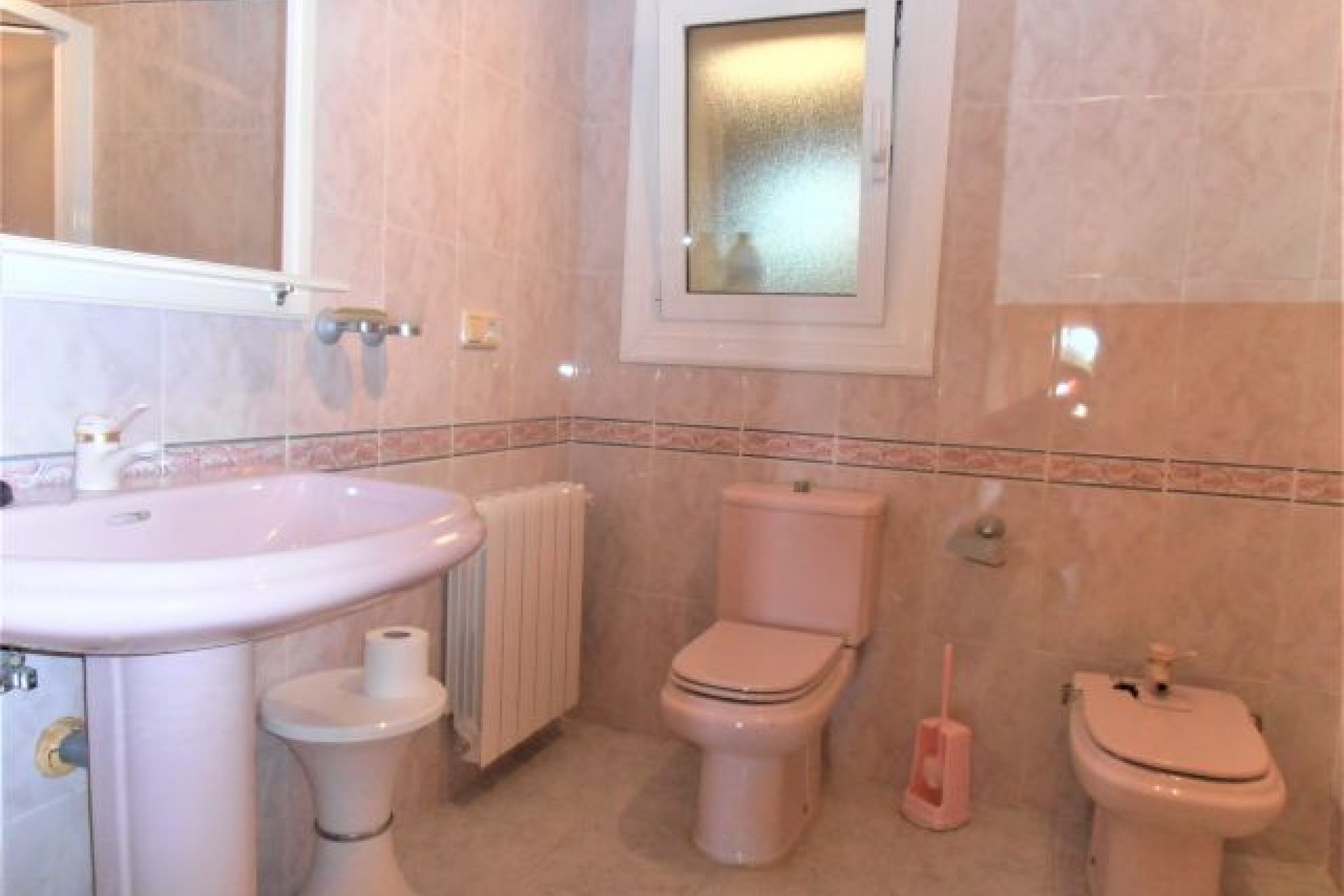 Återförsäljning - Villa -
Orihuela Costa