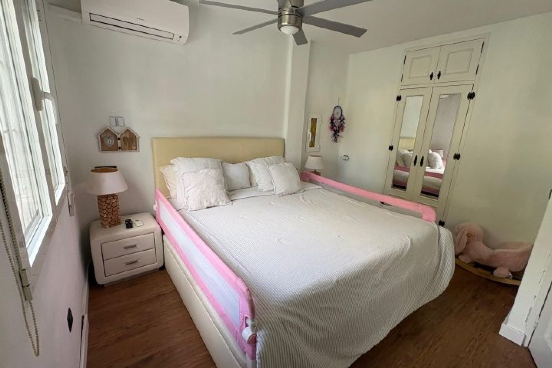 Återförsäljning - Villa -
Orihuela Costa