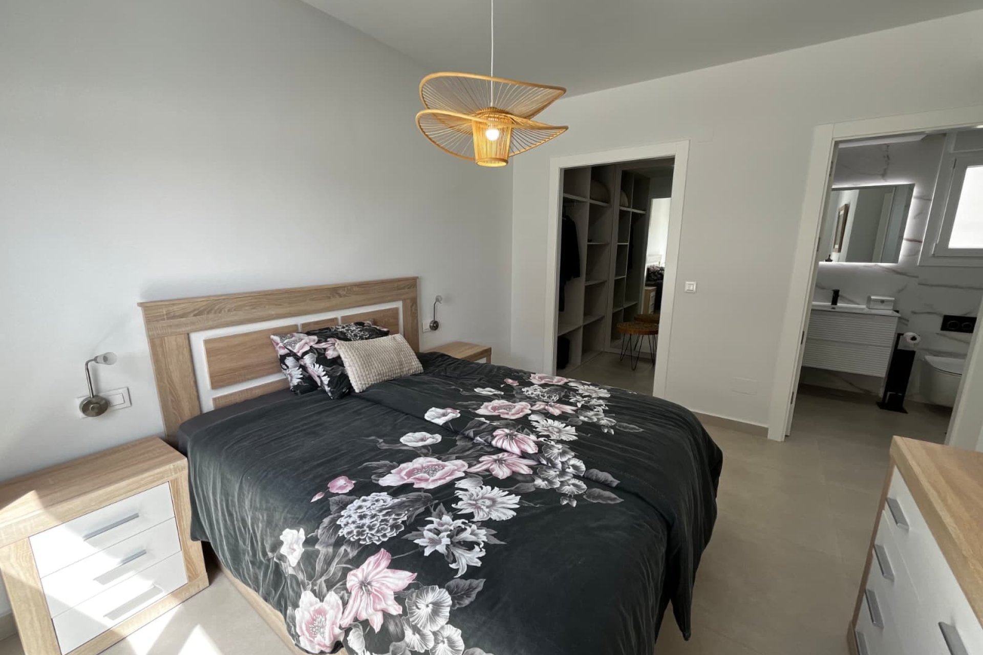 Återförsäljning - Villa -
Orihuela - Entre Naranjos Vistabella Golf