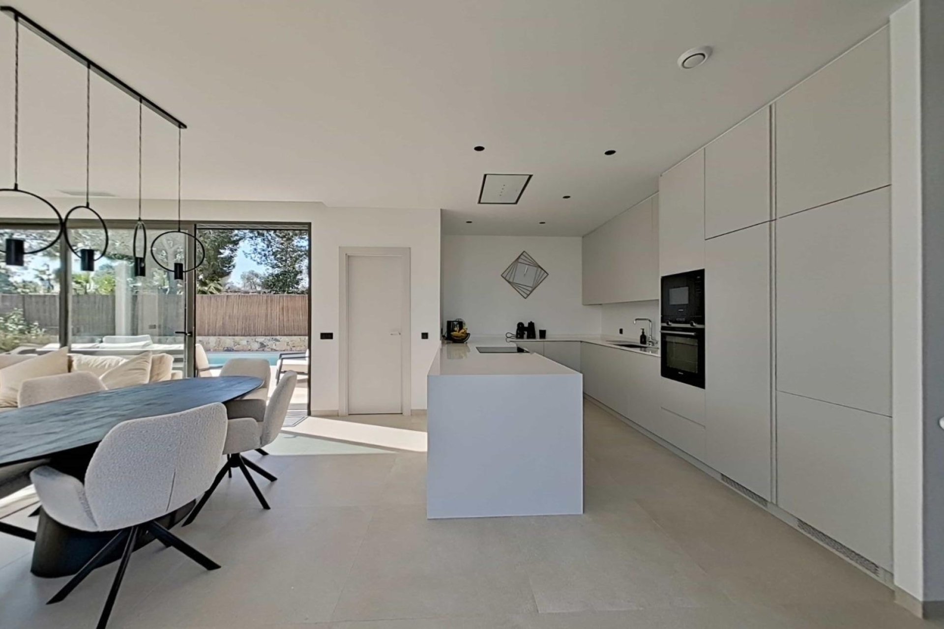 Återförsäljning - Villa -
Orihuela - Las Colinas Golf