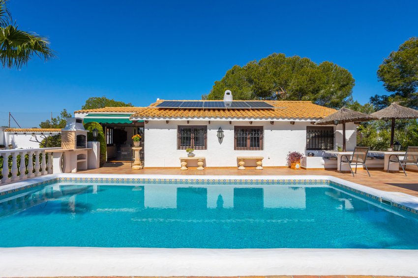 Återförsäljning - Villa -
Orihuela - Orihuela Costa