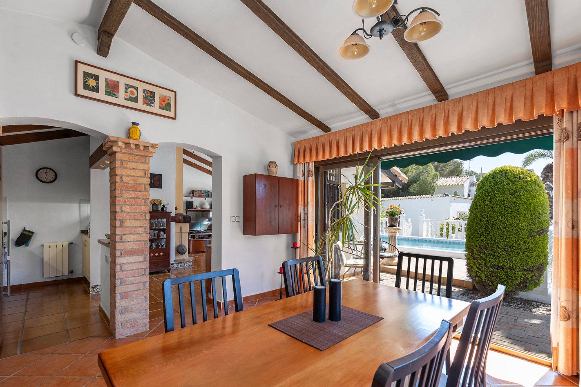 Återförsäljning - Villa -
Orihuela - Orihuela Costa