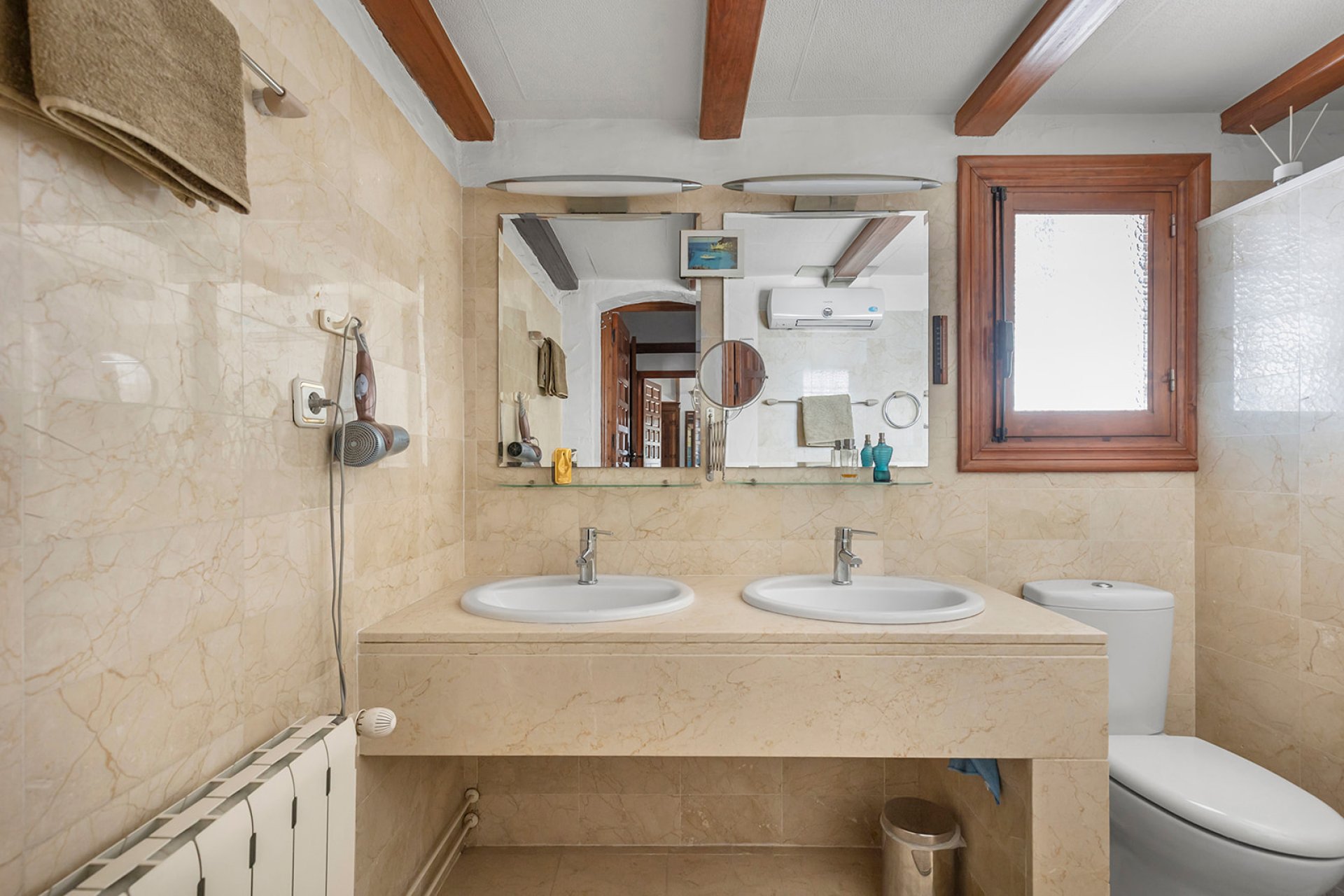 Återförsäljning - Villa -
Orihuela - Orihuela Costa
