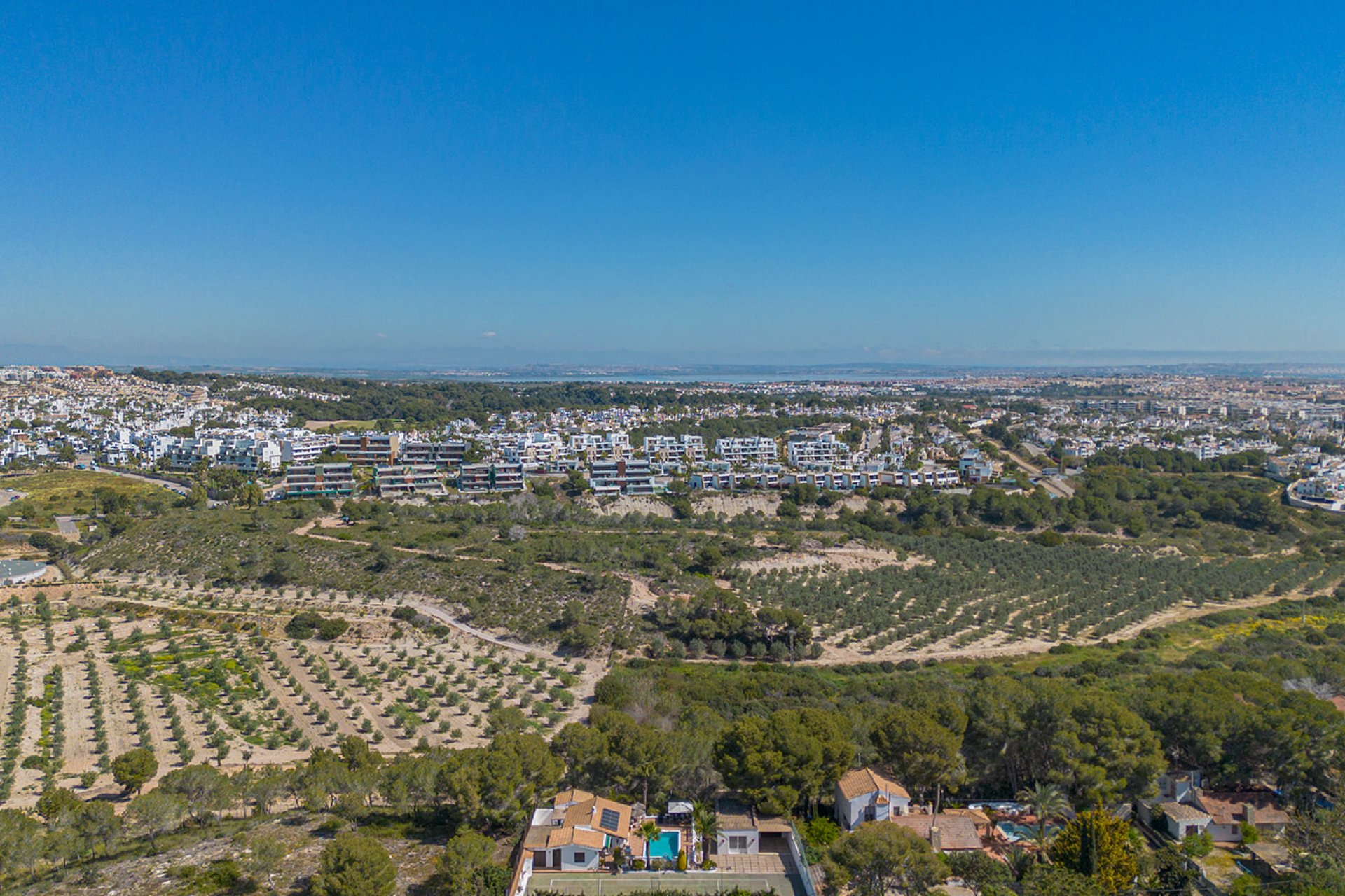 Återförsäljning - Villa -
Orihuela - Orihuela Costa