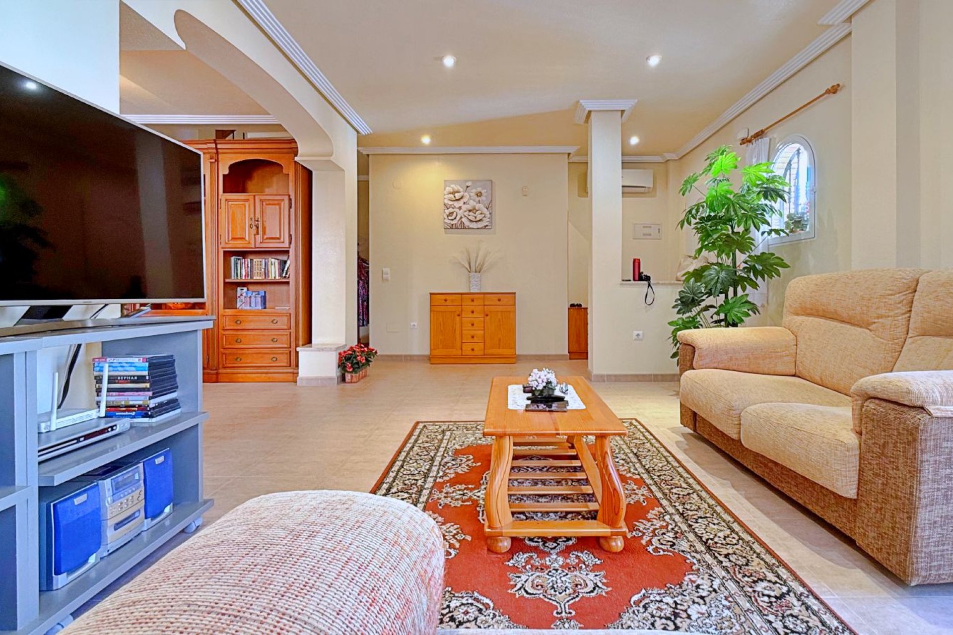 Återförsäljning - Villa -
Orihuela - Orihuela Costa