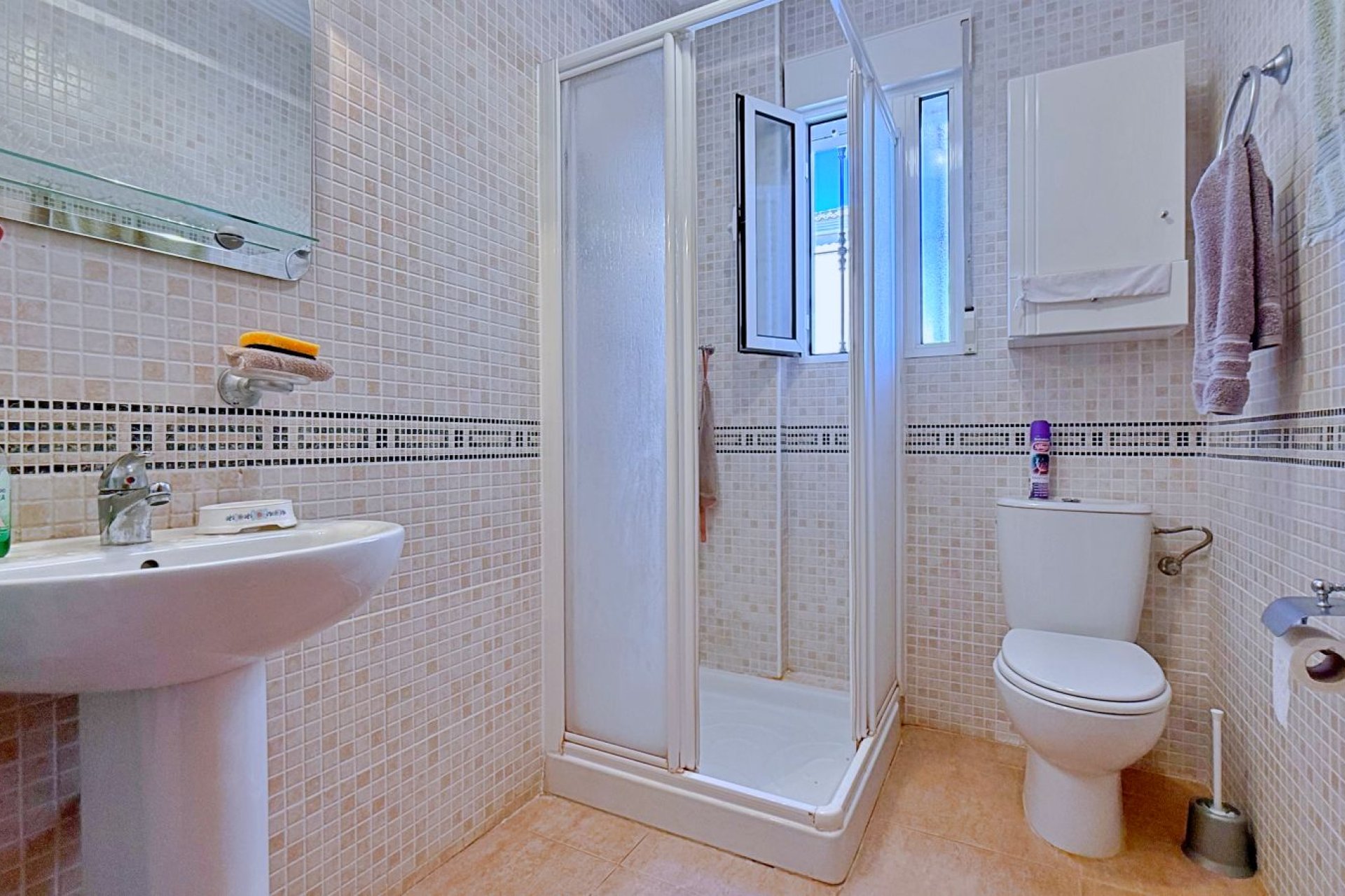 Återförsäljning - Villa -
Orihuela - Orihuela Costa
