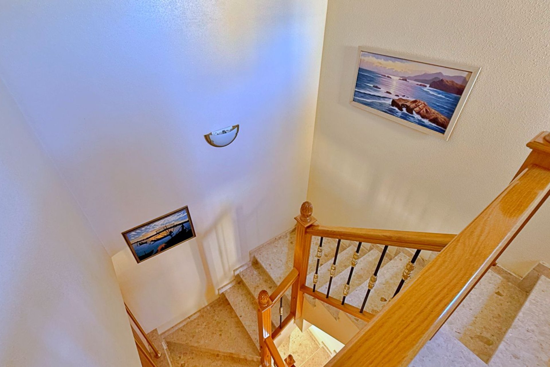 Återförsäljning - Villa -
Orihuela - Orihuela Costa