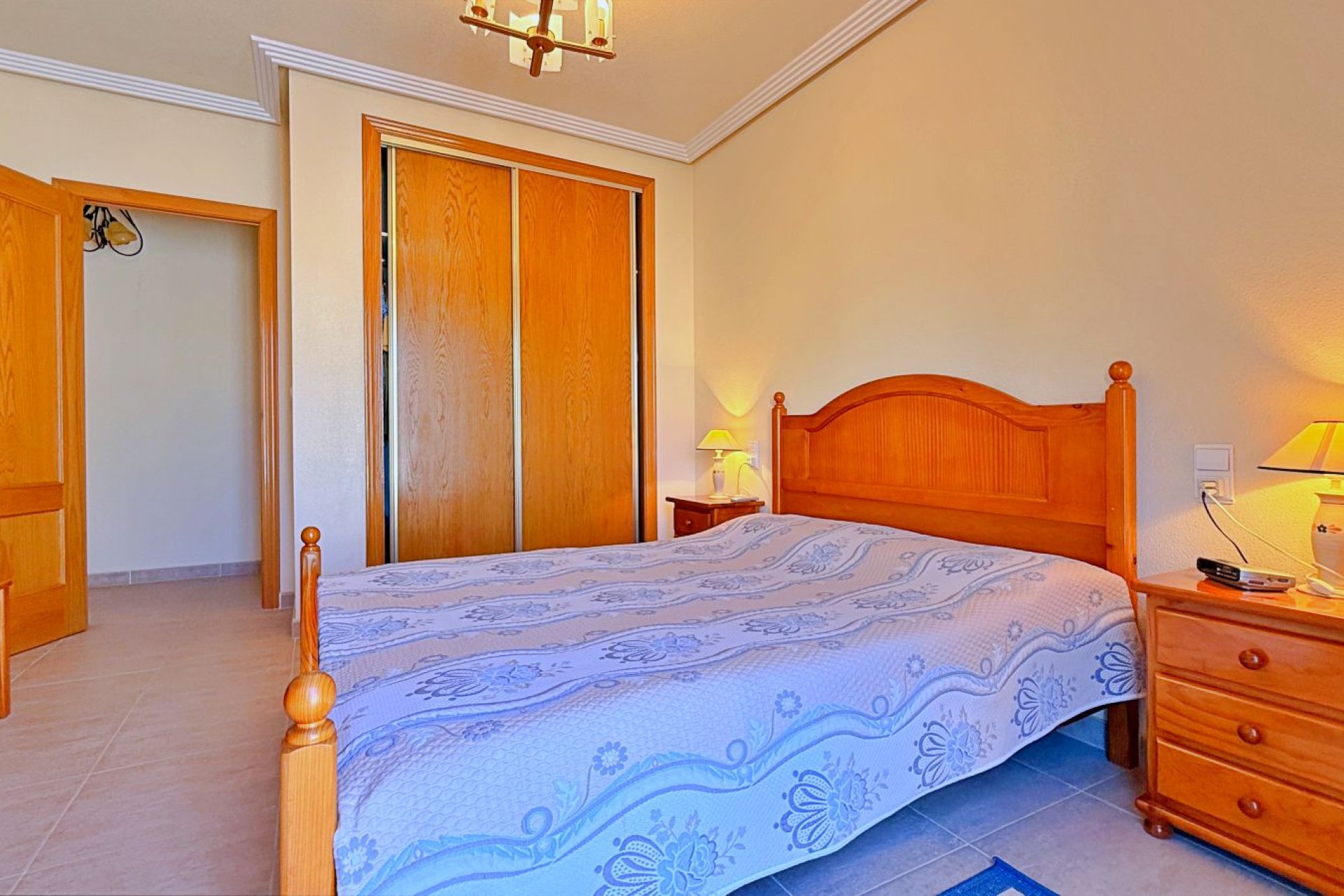 Återförsäljning - Villa -
Orihuela - Orihuela Costa
