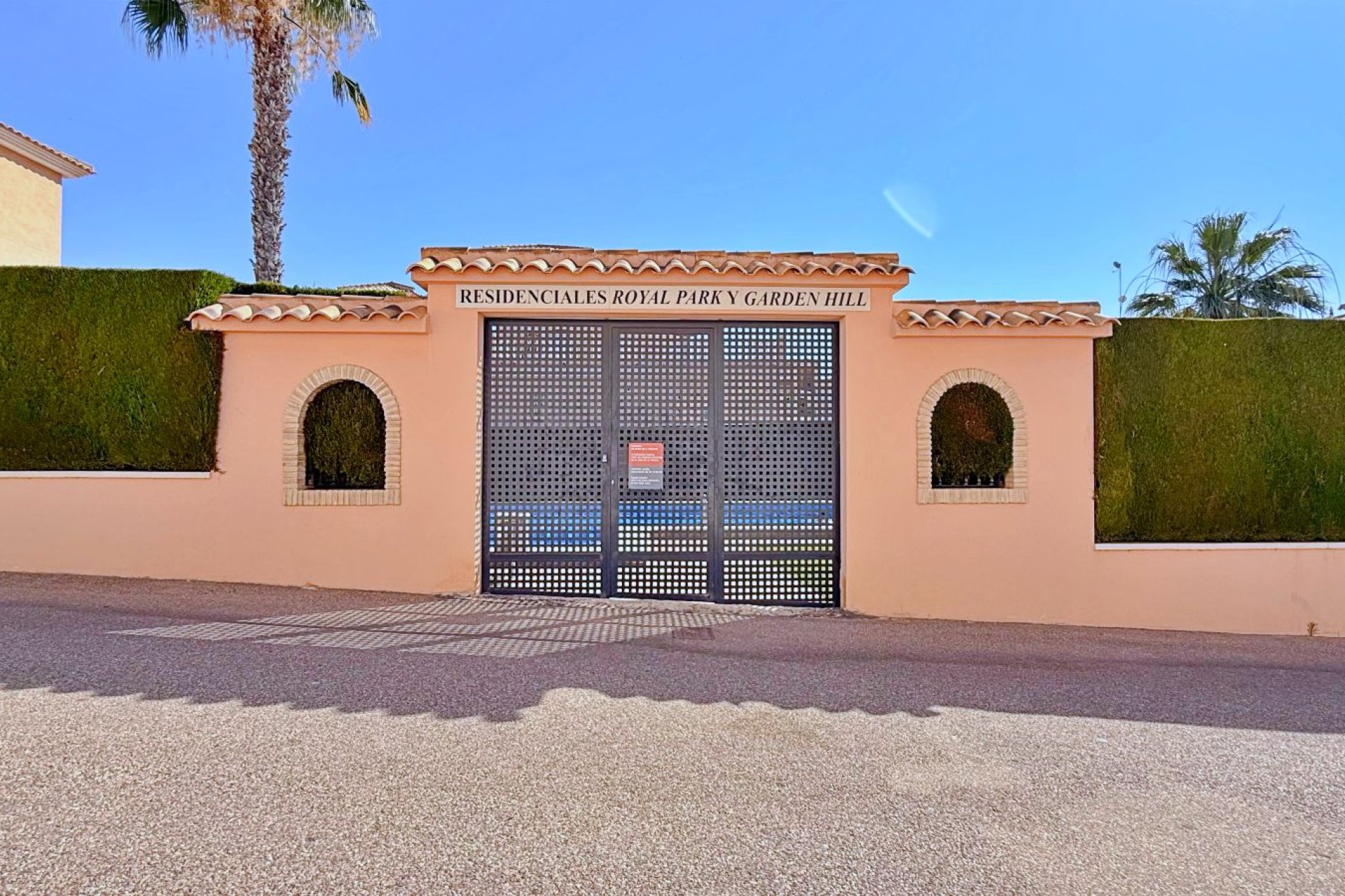 Återförsäljning - Villa -
Orihuela - Orihuela Costa