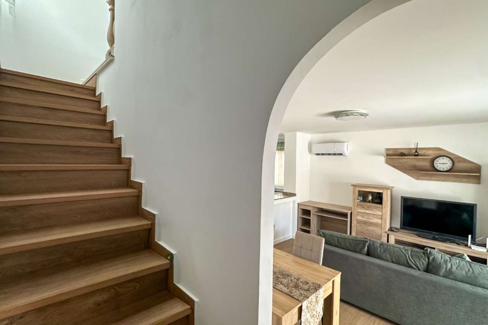 Återförsäljning - Villa -
Orihuela - Orihuela Costa