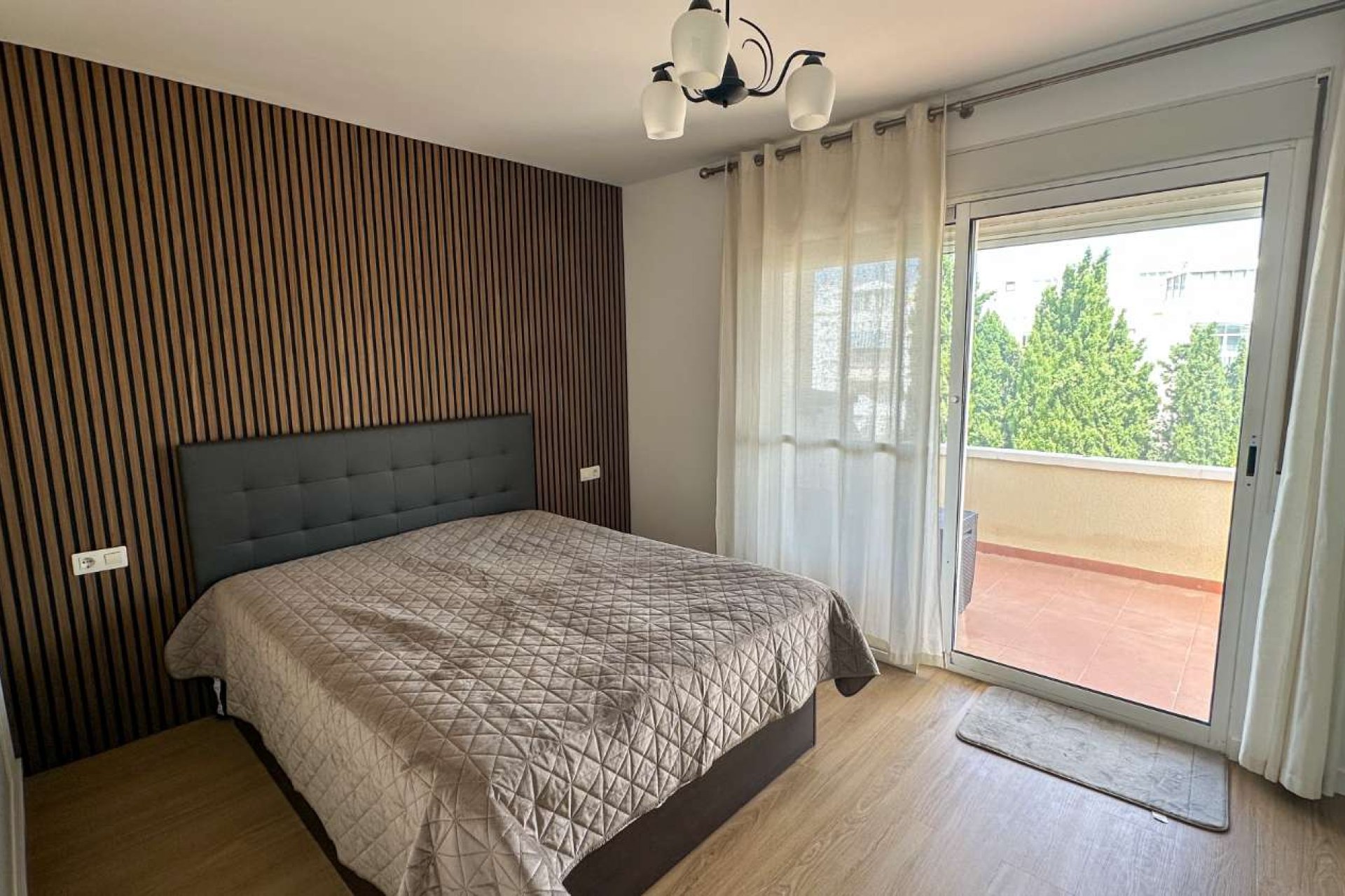 Återförsäljning - Villa -
Orihuela - Orihuela Costa
