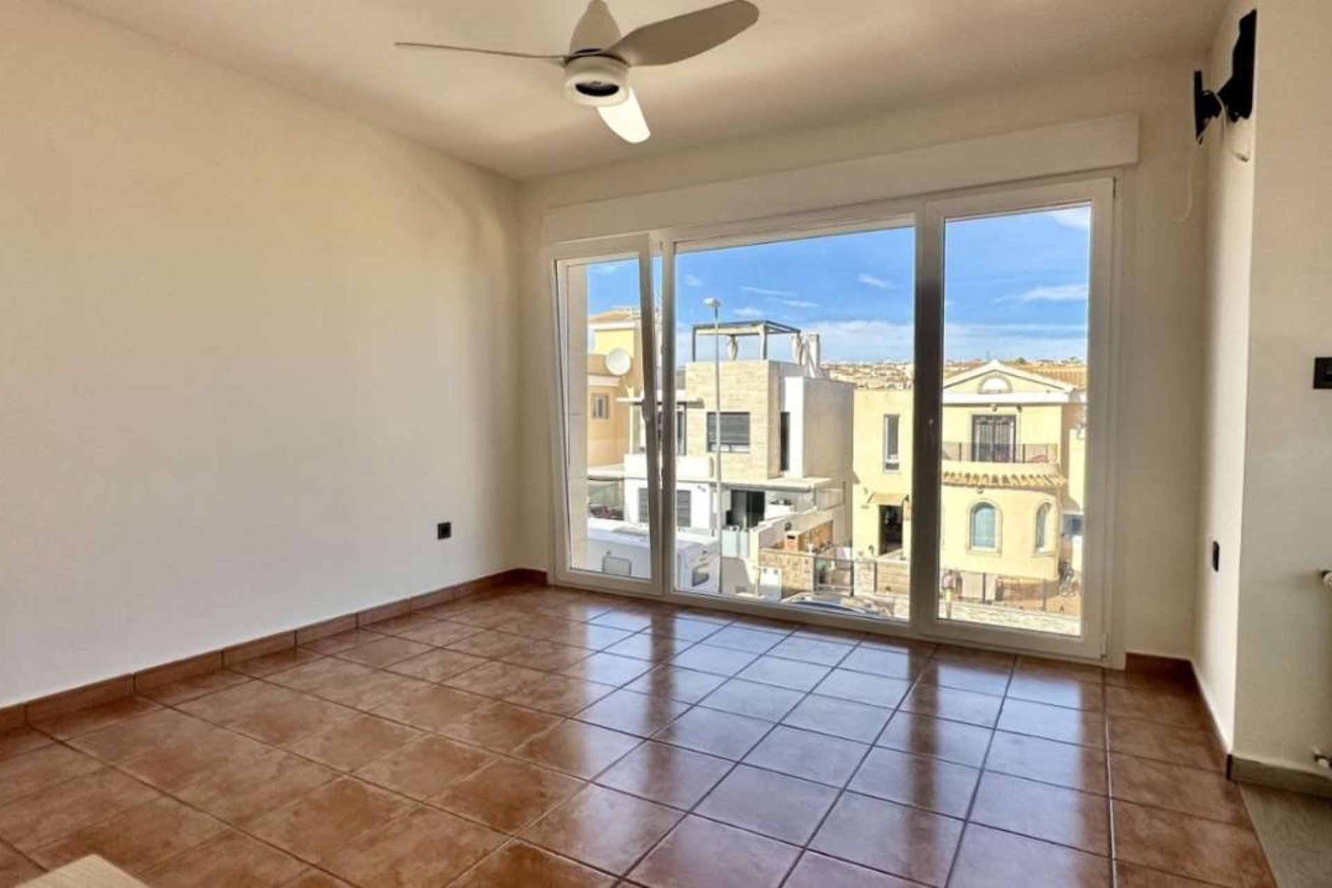 Återförsäljning - Villa -
Orihuela - Villamartín-Las Filipinas