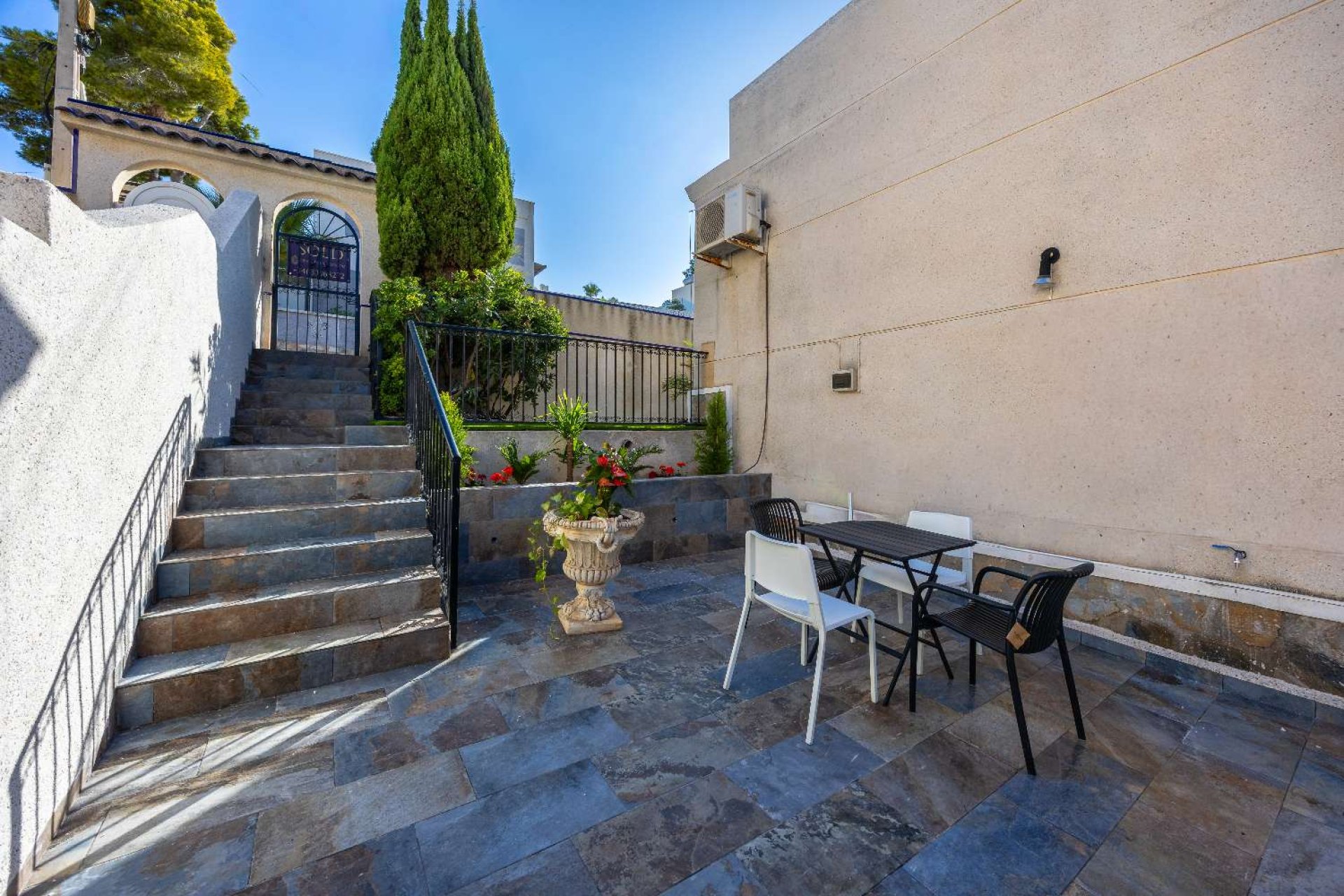 Återförsäljning - Villa -
Orihuela - Villamartín-Las Filipinas