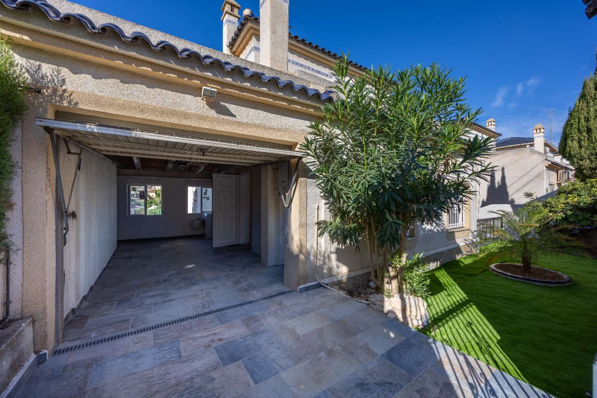 Återförsäljning - Villa -
Orihuela - Villamartín-Las Filipinas