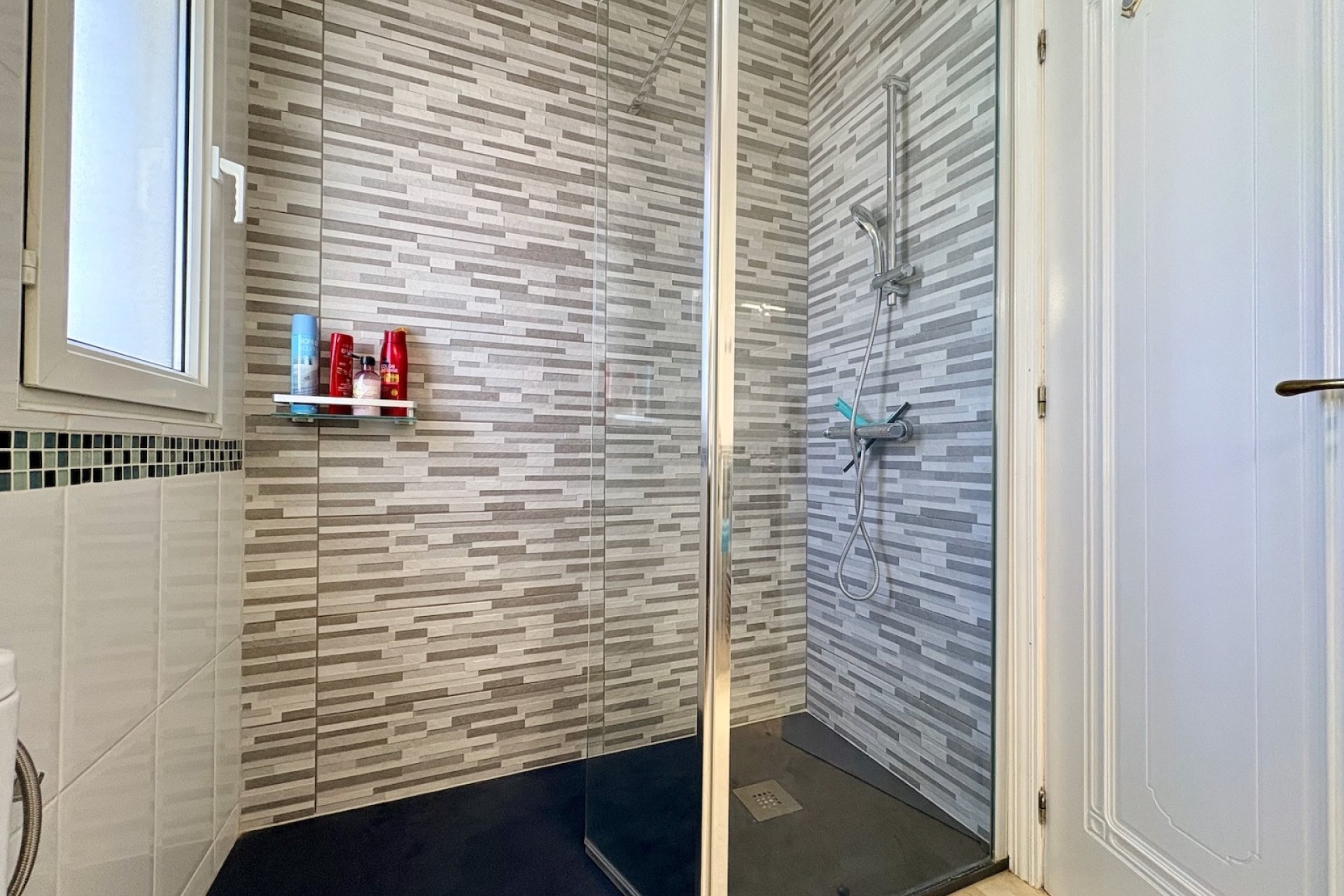 Återförsäljning - Villa -
Orihuela - Villamartin