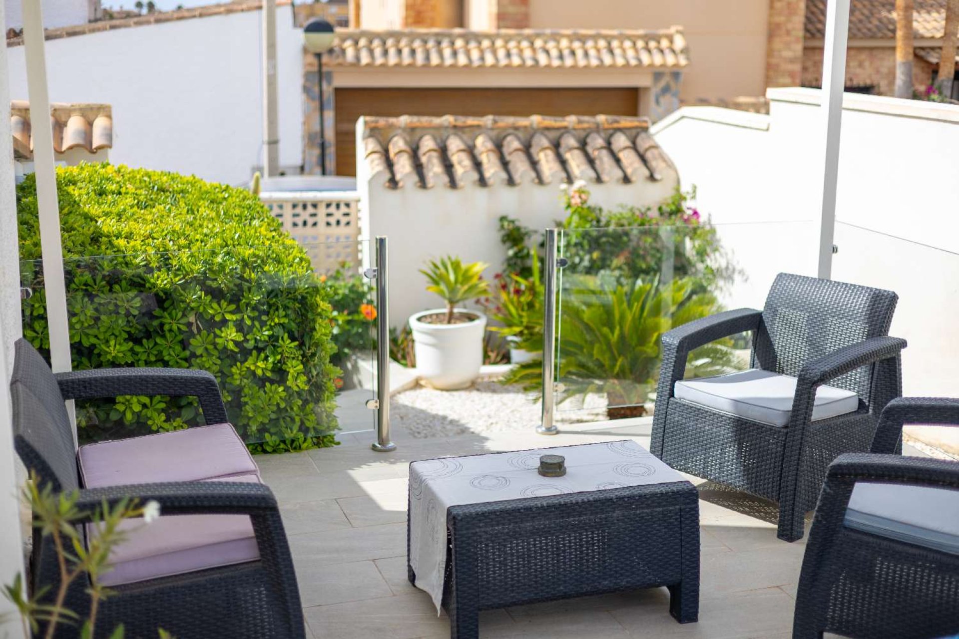 Återförsäljning - Villa -
Orihuela