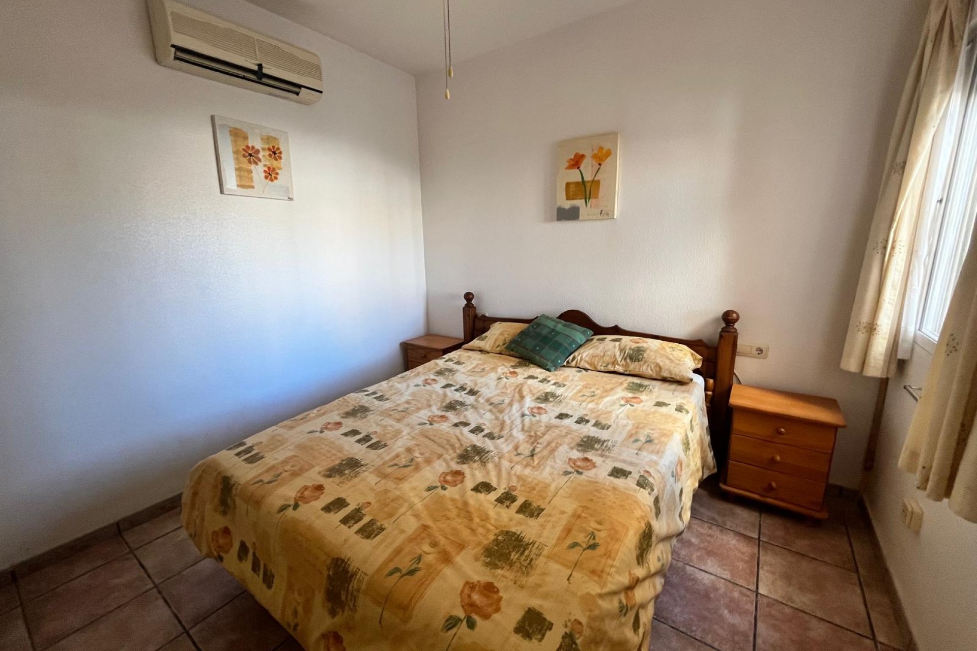 Återförsäljning - Villa -
Playa Flamenca - Orihuela Costa