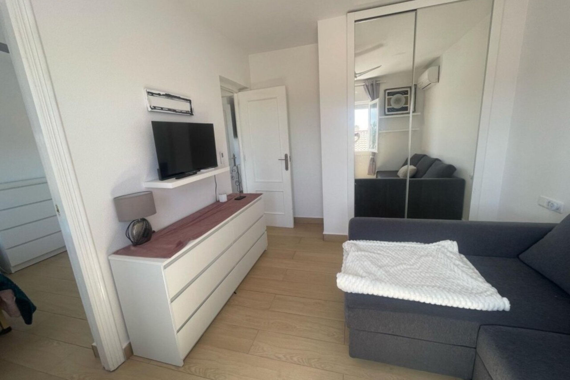 Återförsäljning - Villa -
Playa Flamenca