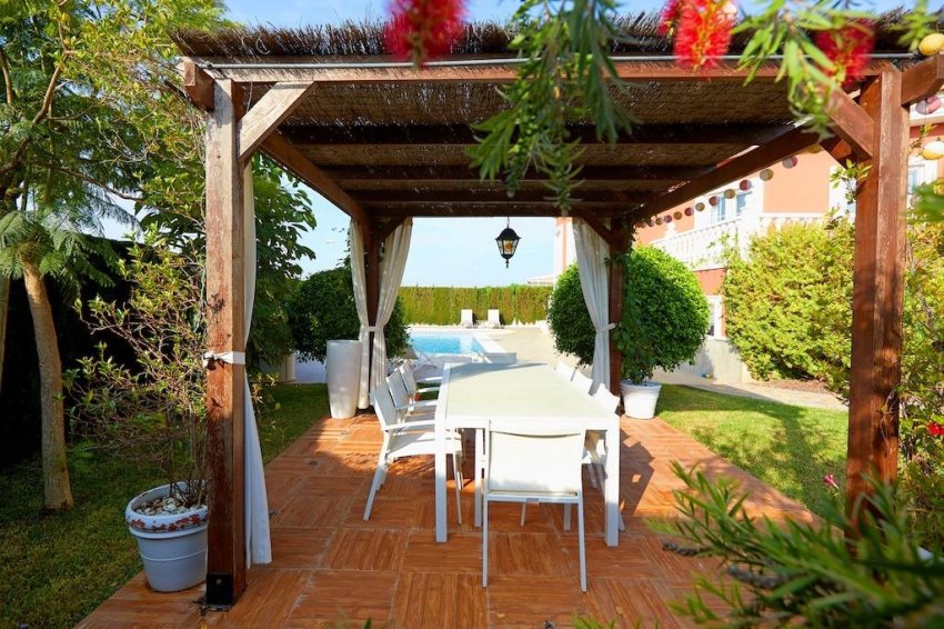 Återförsäljning - Villa -
Rojales - Centro de la Ciudad Quesada