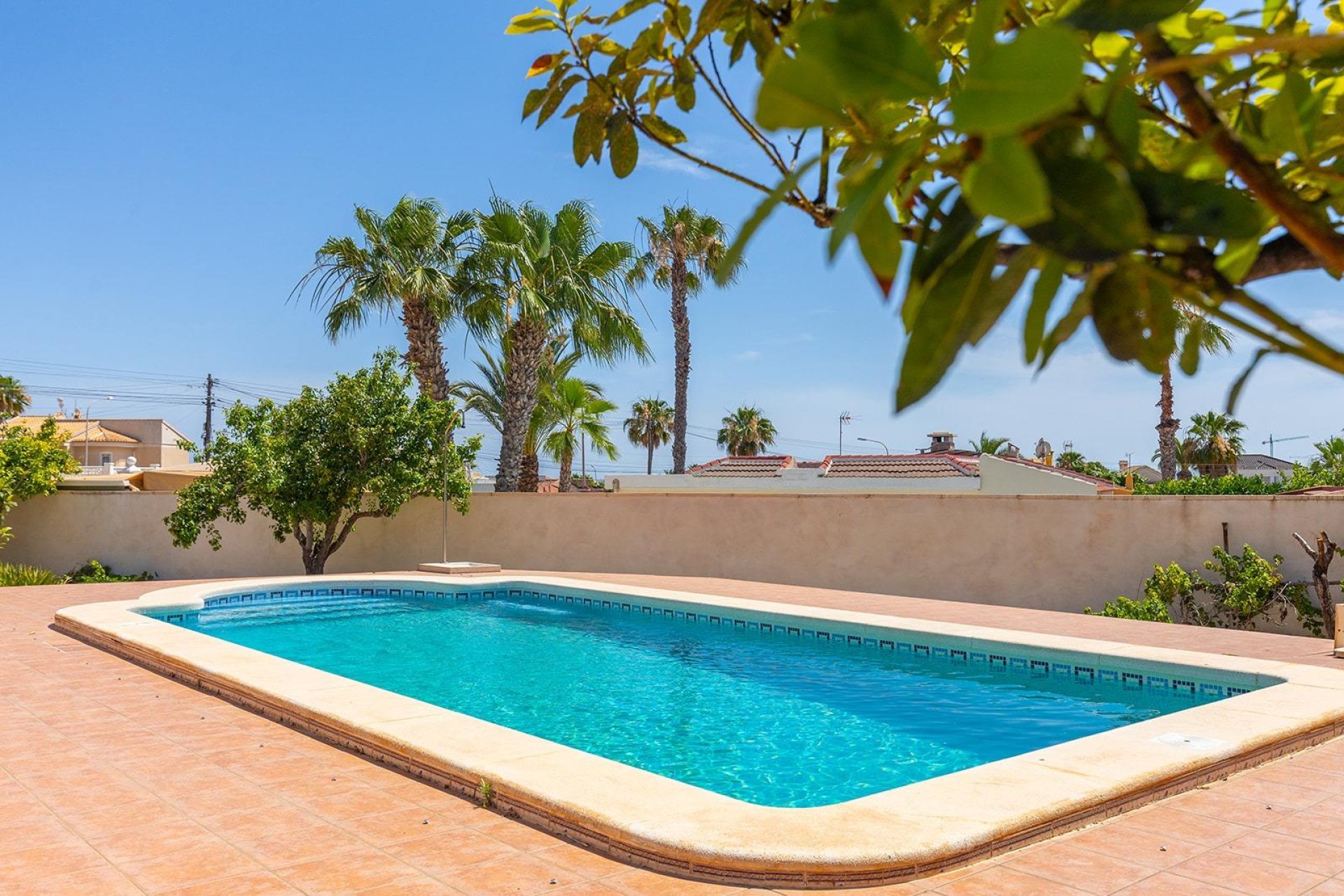 Återförsäljning - Villa -
Rojales - Centro de la Ciudad Quesada