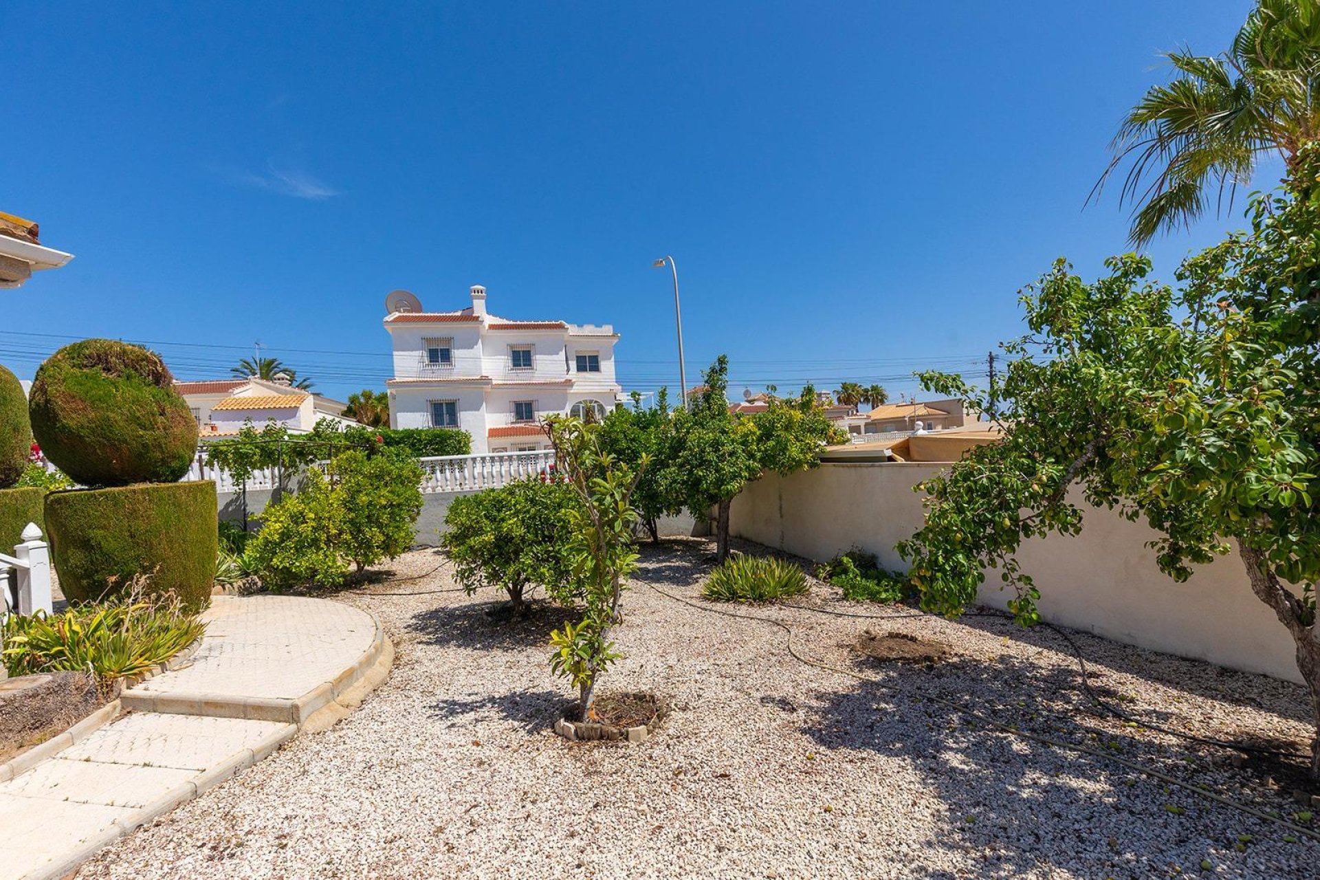 Återförsäljning - Villa -
Rojales - Centro de la Ciudad Quesada