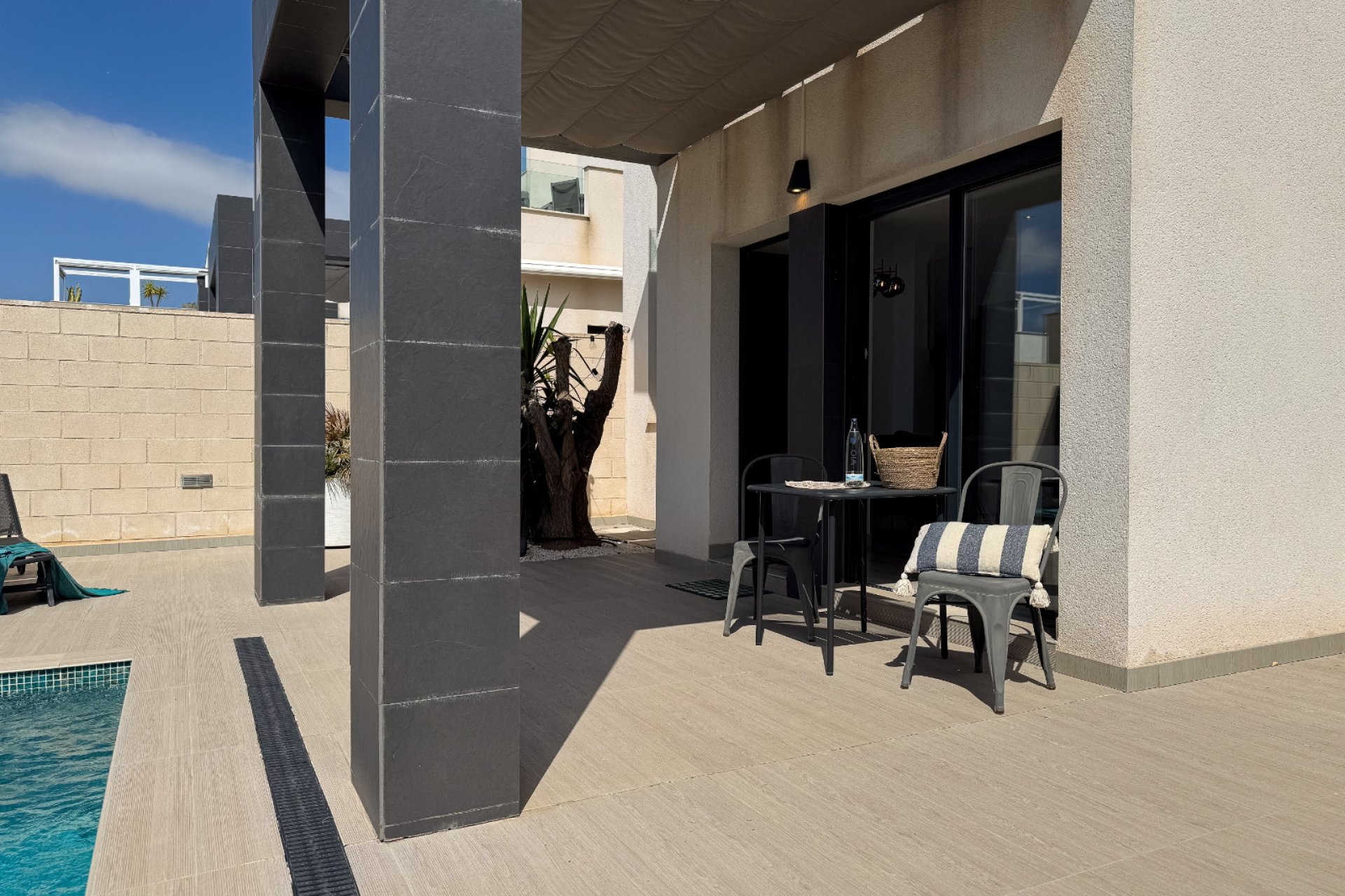 Återförsäljning - Villa -
Rojales - Ciudad Quesada