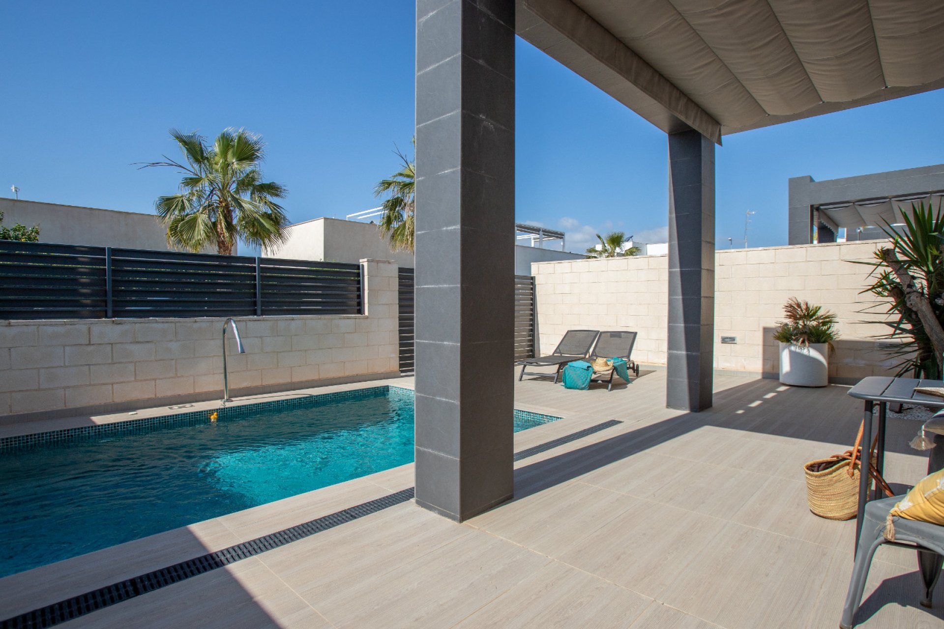 Återförsäljning - Villa -
Rojales - Ciudad Quesada