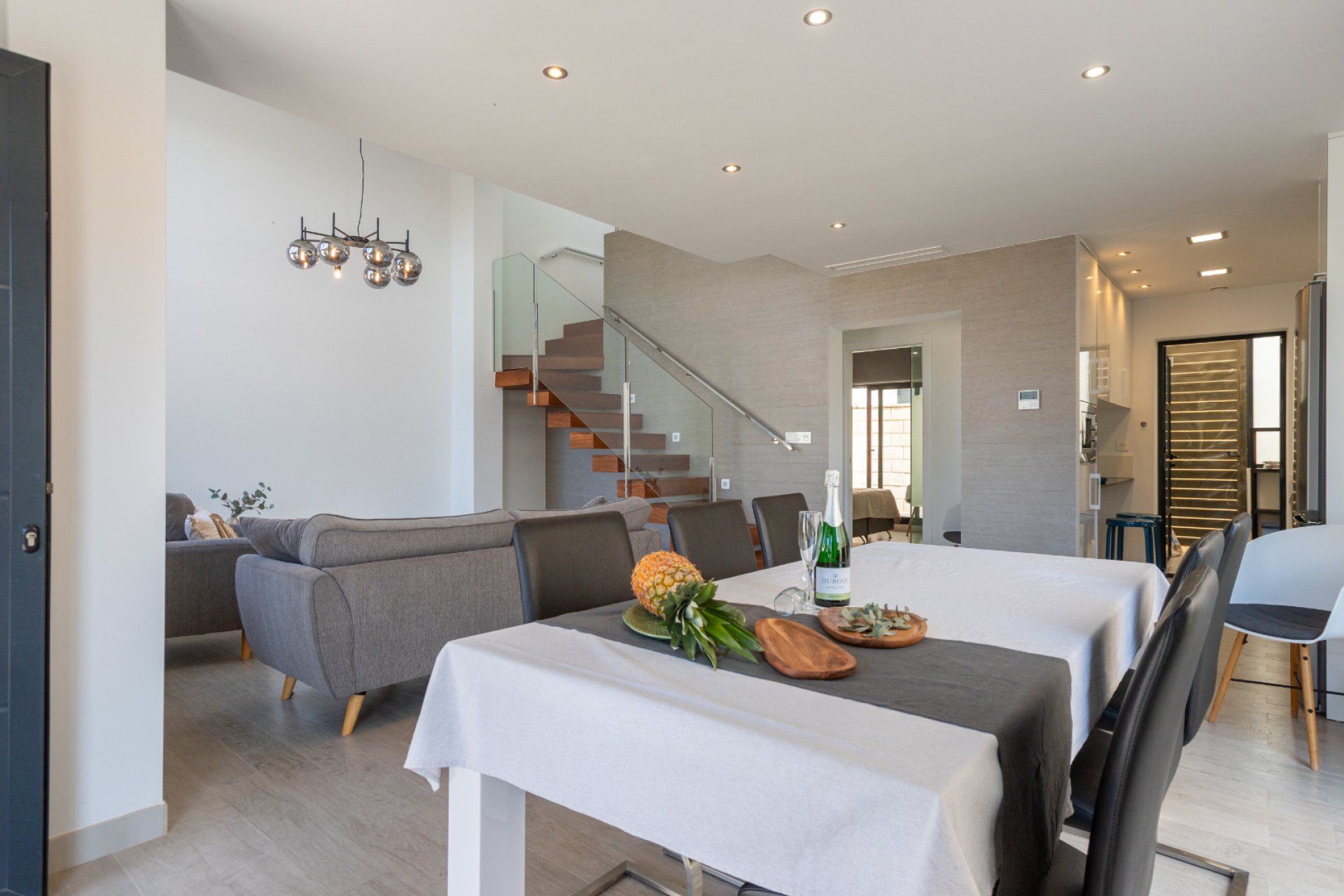 Återförsäljning - Villa -
Rojales - Ciudad Quesada