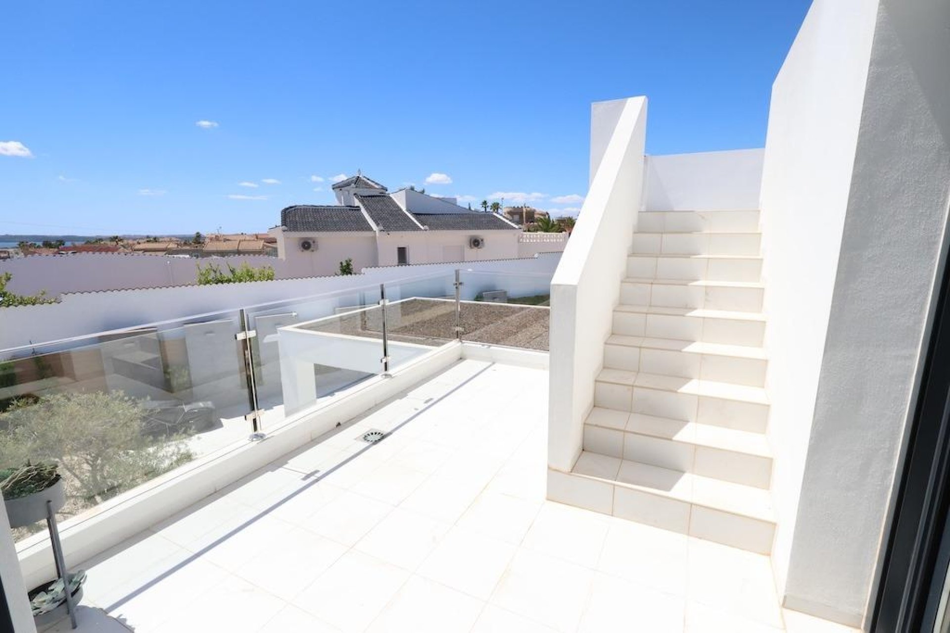 Återförsäljning - Villa -
Rojales - Ciudad Quesada