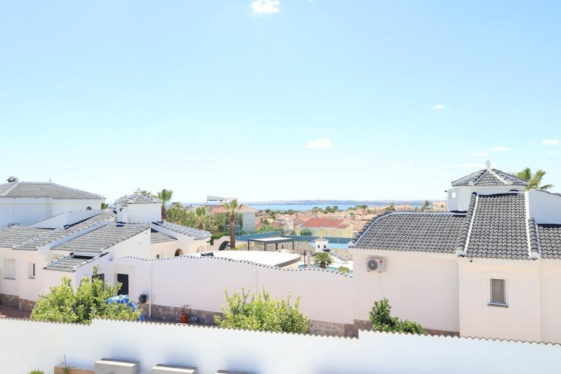 Återförsäljning - Villa -
Rojales - Ciudad Quesada