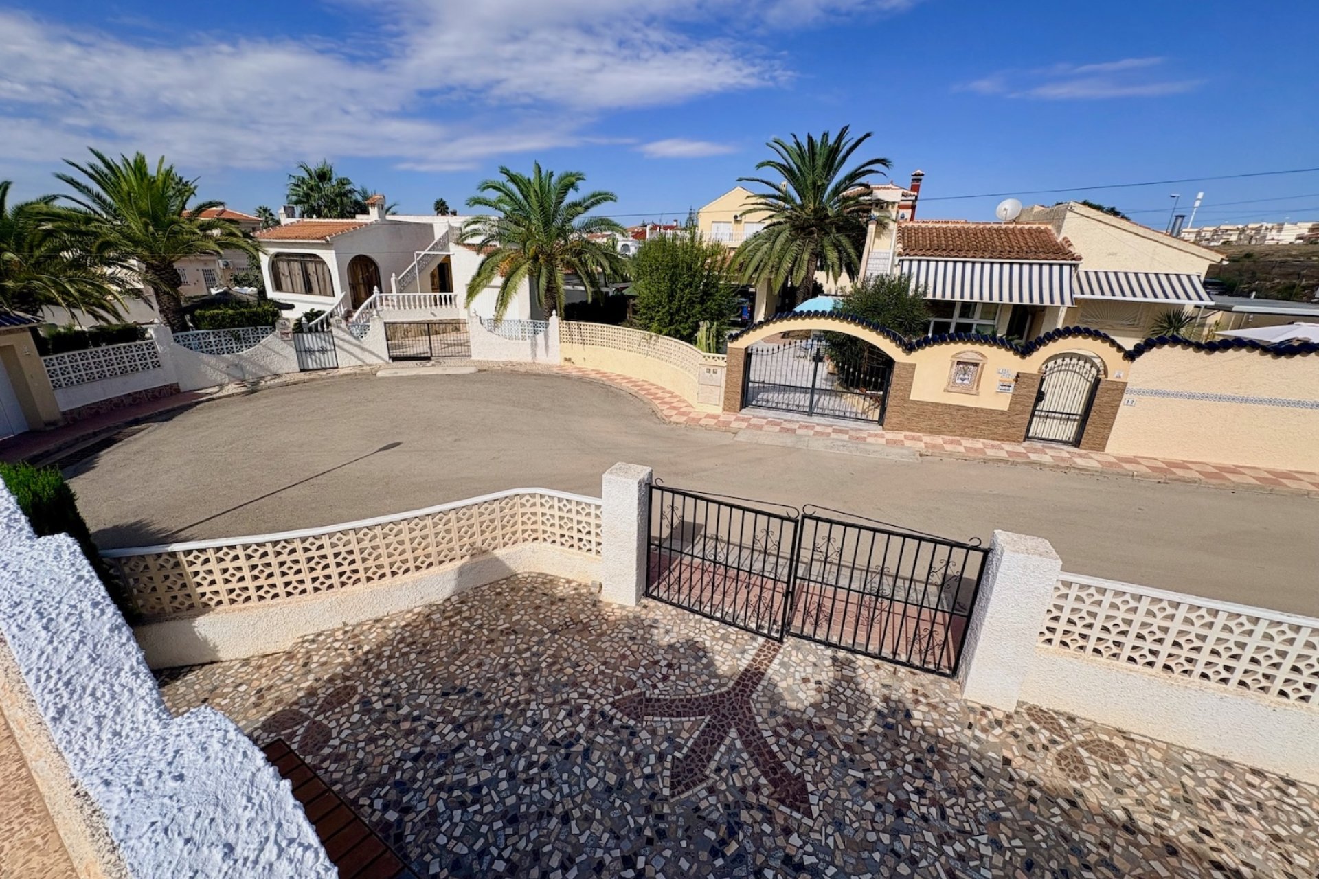 Återförsäljning - Villa -
Rojales - Ciudad Quesada