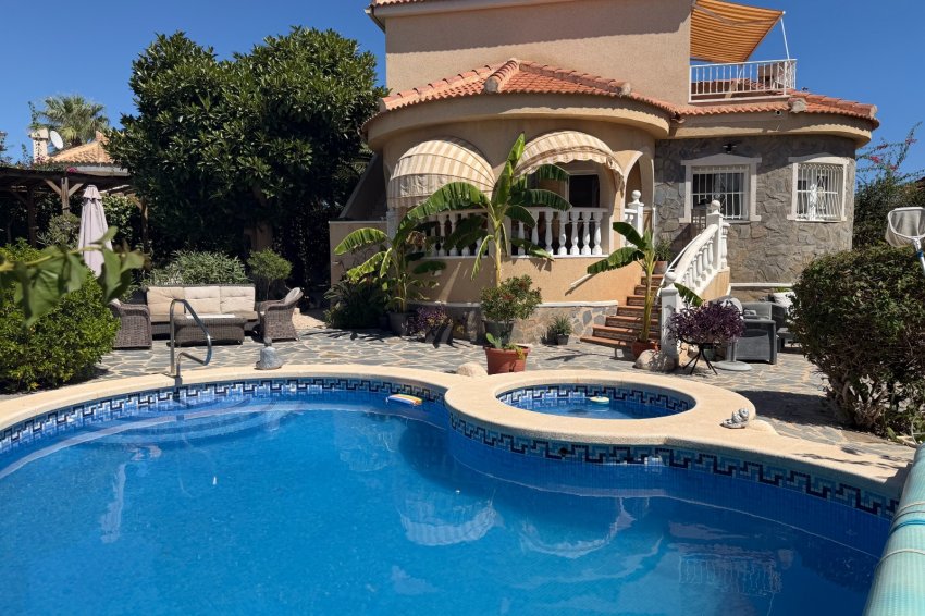 Återförsäljning - Villa -
Rojales - Lo Pepín